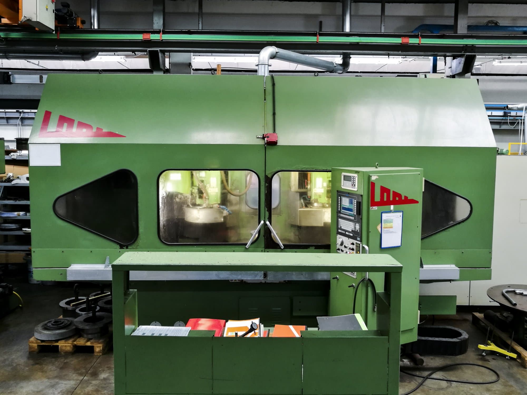 Front view of Lodi RTR S800 CNC machine