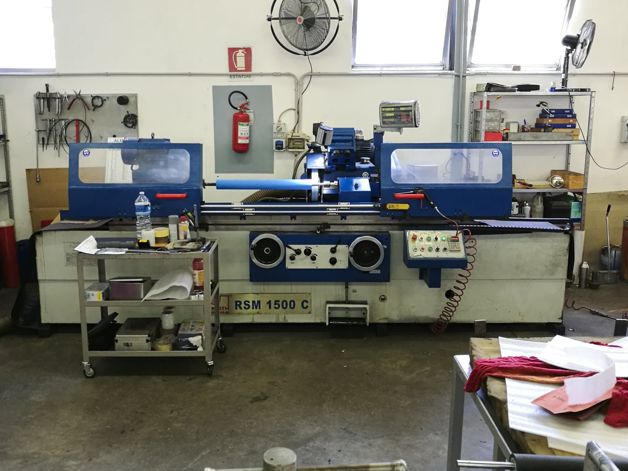 Front view of Knuth RSM 1500 C machine
