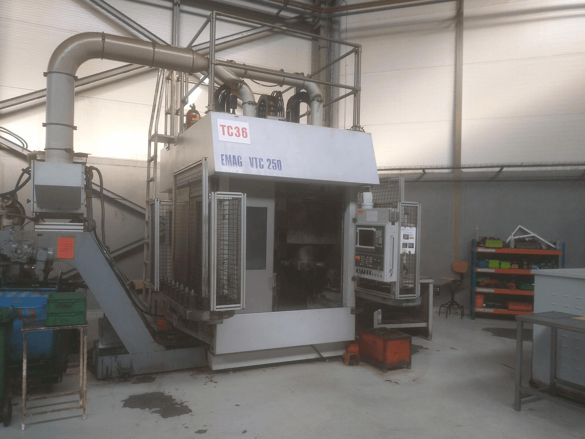 Front view of EMAG VTC 250 machine