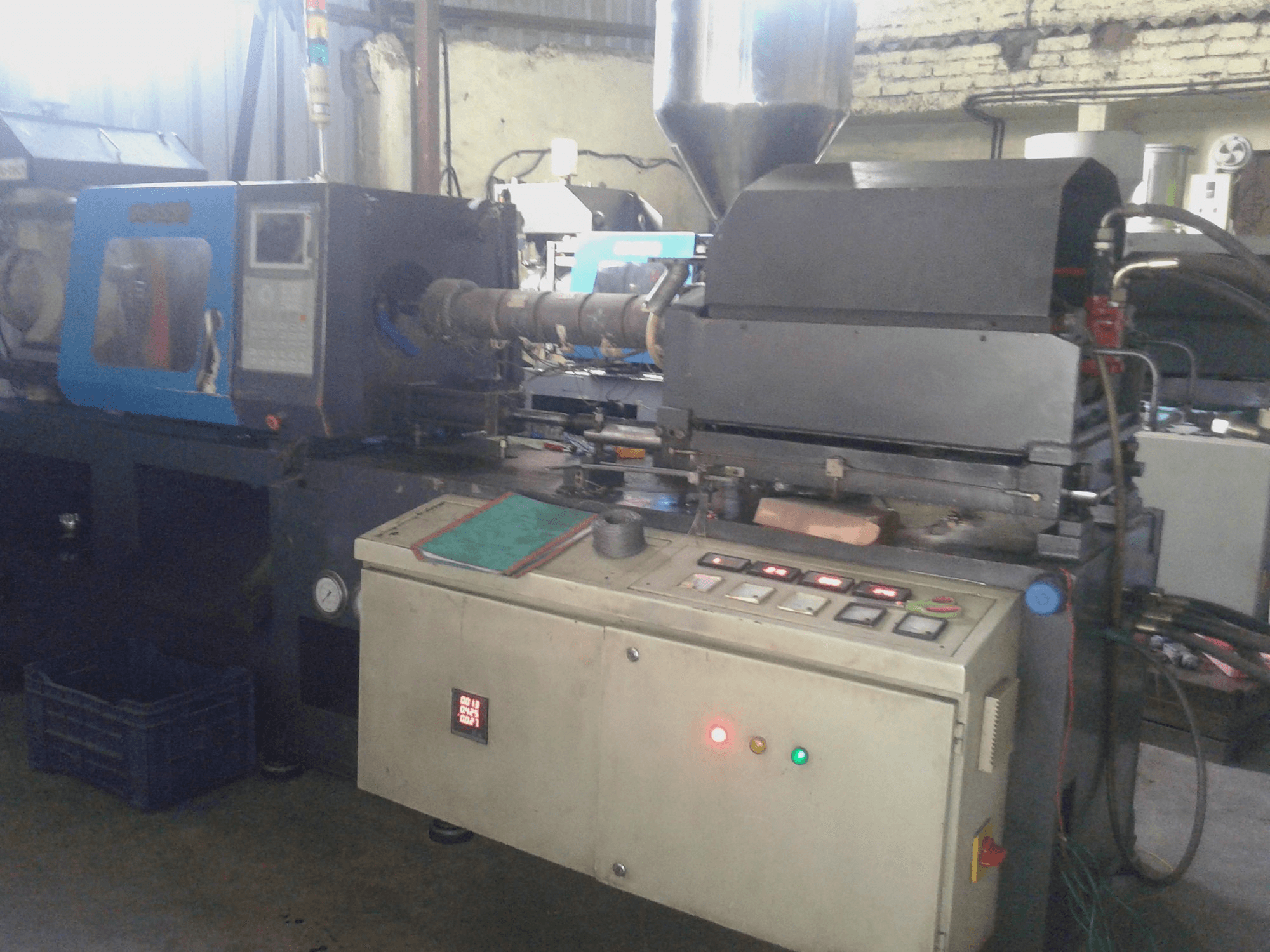 Right view of Flu-tech IMS 85 Machine