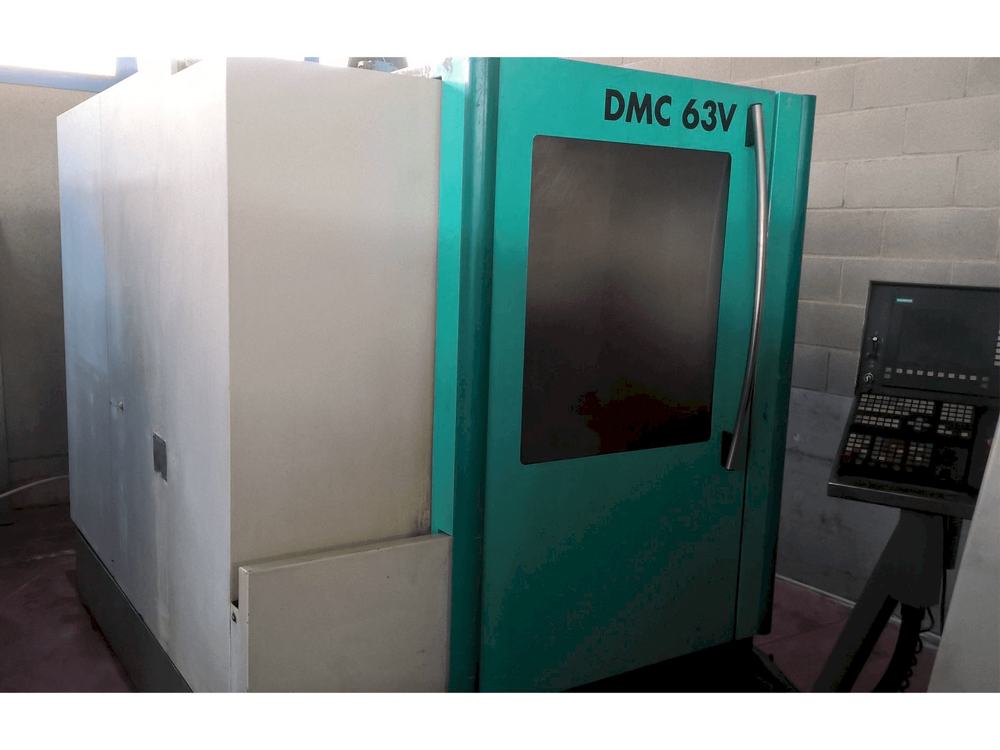 Front view of DECKEL MAHO DMC 63V machine