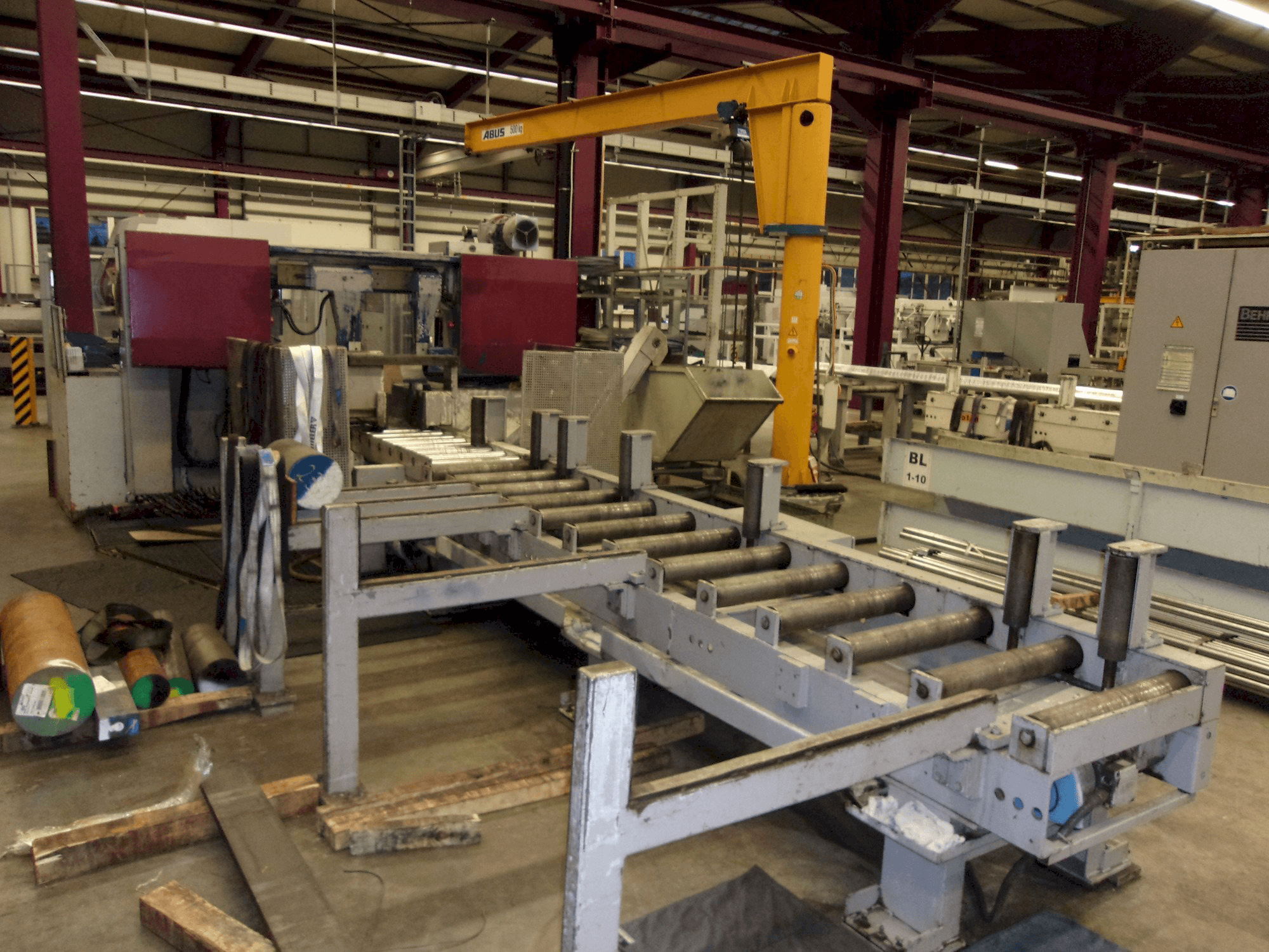 Front view of KASTO HBA420 AU machine