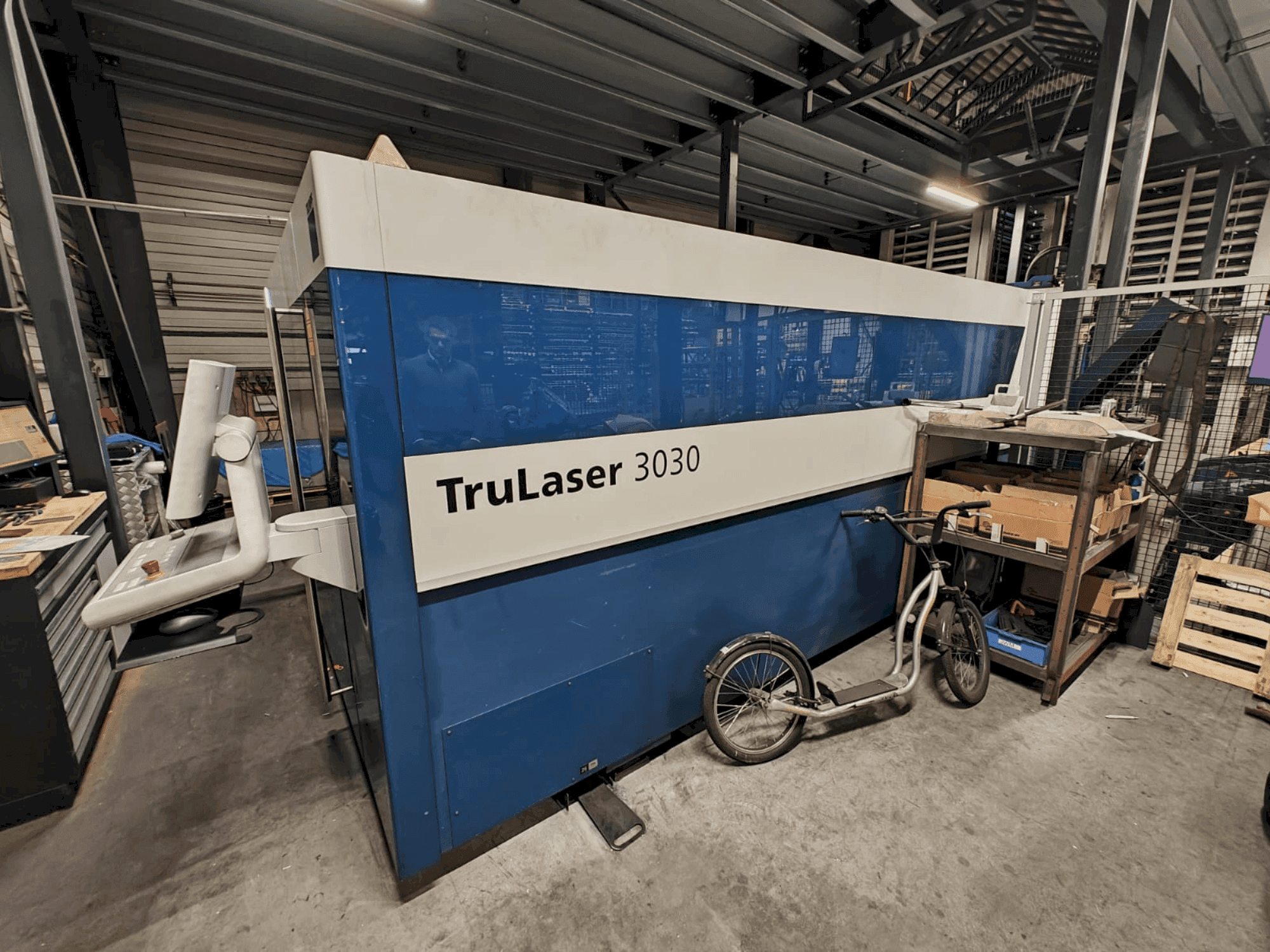 Front view of TRUMPF TruLaser 3030 Fiber machine