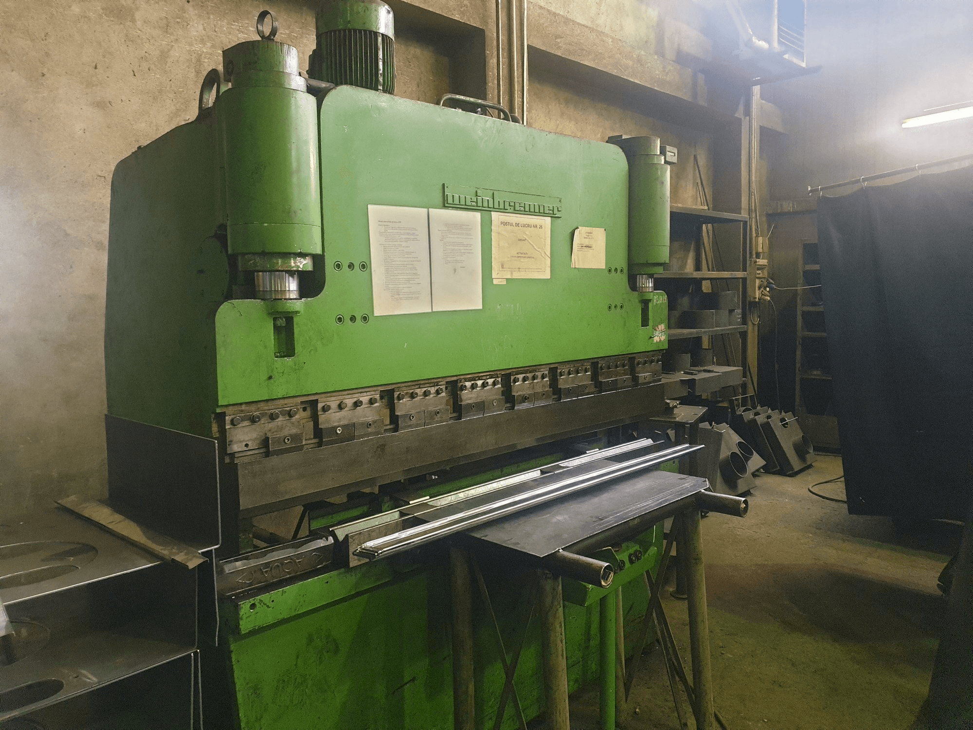 Front view of Weinbrenner AP 50/2000 machine