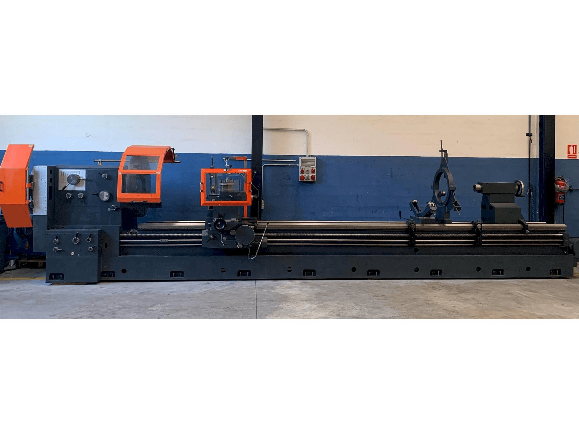 Front view of Gurutzpe Super AT 600x6000 machine