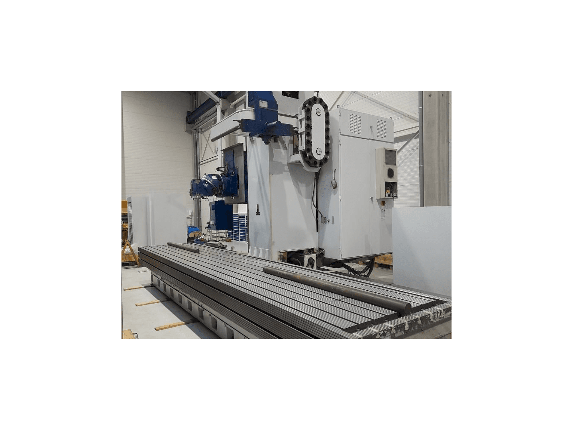 Front view of CME FCM 6000 machine