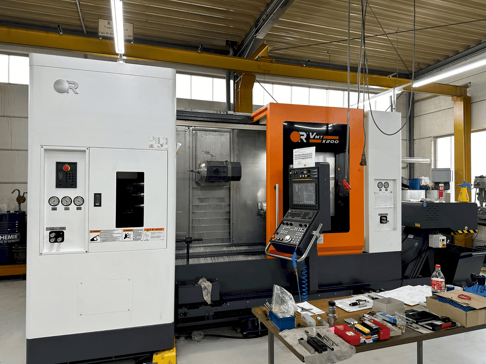 Front view of Victor VMT X200 (2023) machine