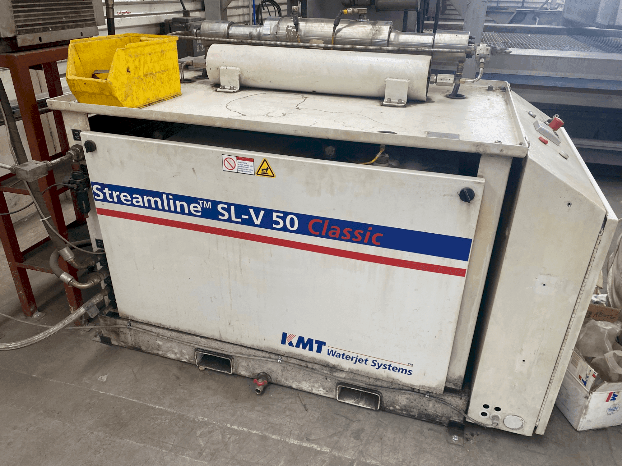 Front view of KMT Streamline SL V50 Classic machine