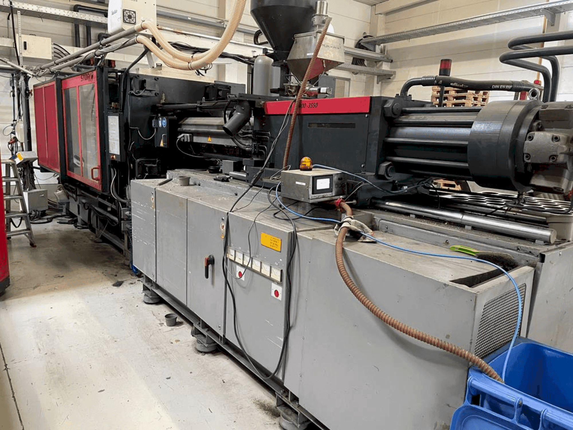 Front view of STORK SXS 4400-3550 machine