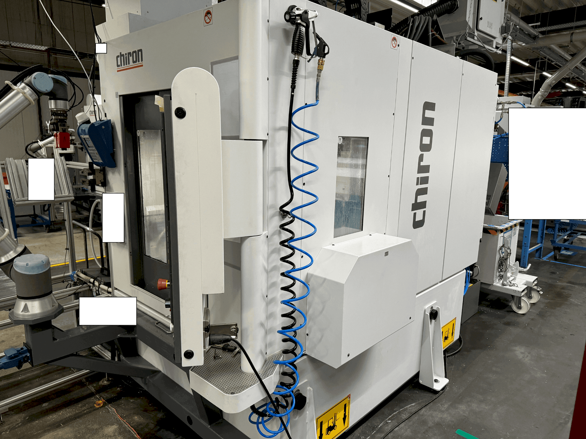 Front view of CHIRON FZ12 FX machine