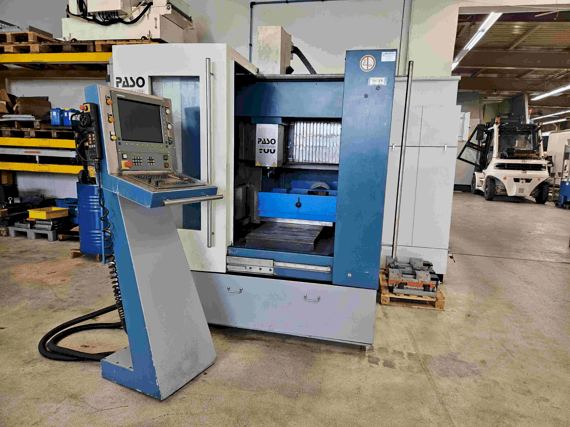 Front view of PASO PS400 (2004) machine