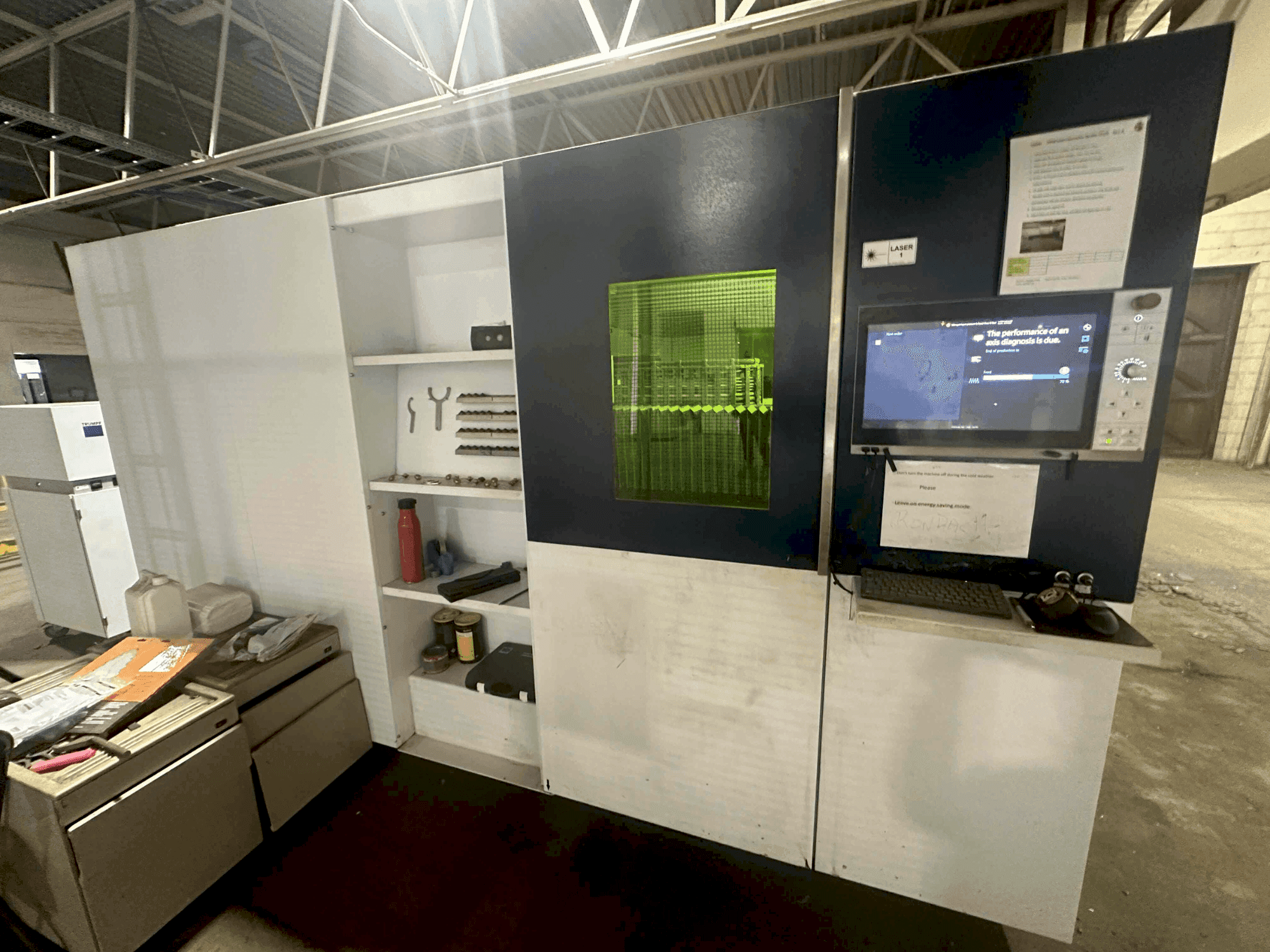 Front view of TRUMPF Trulaser 1040 Fiber machine