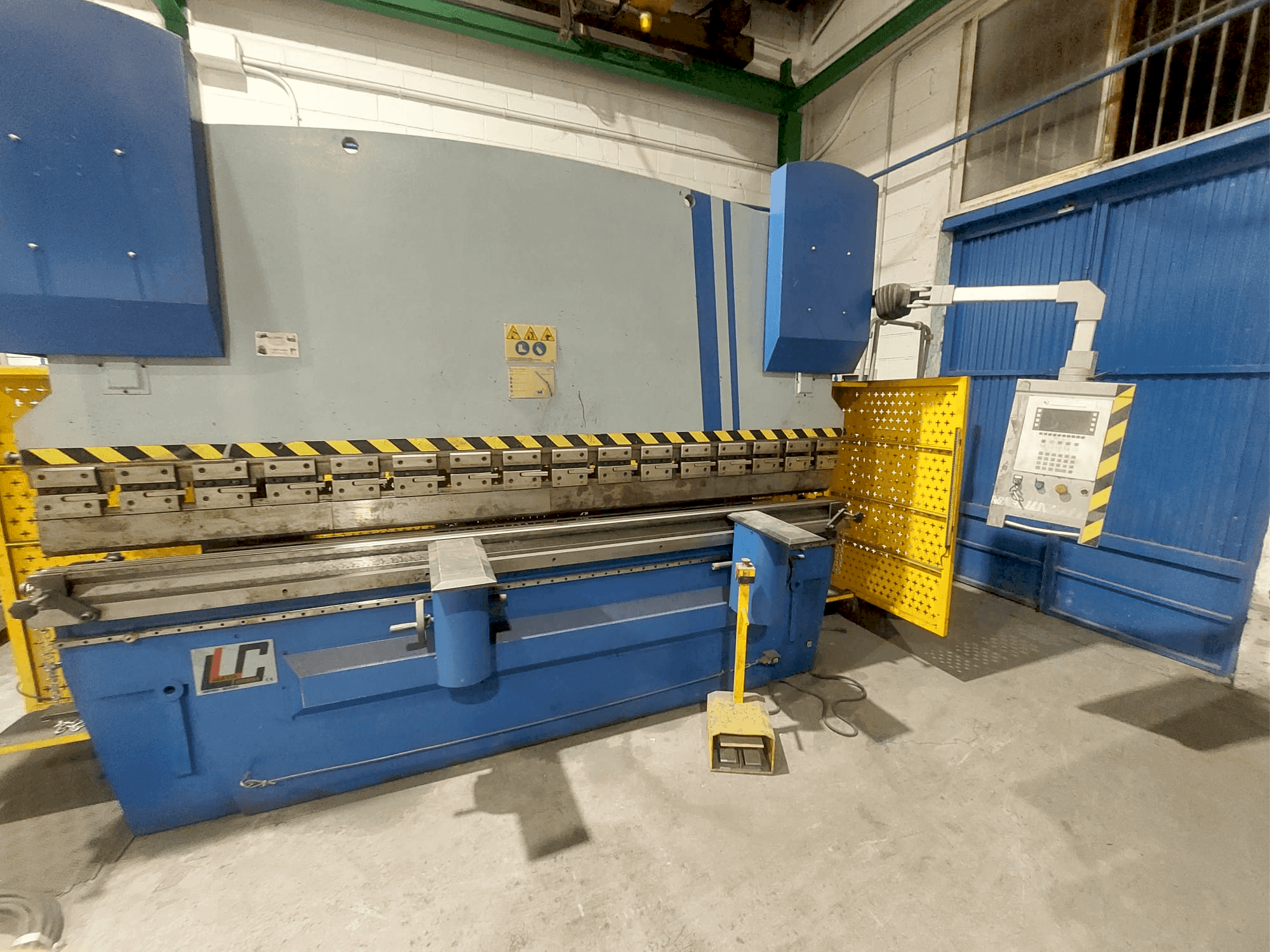 Front view of FEYSAMA LLC PH 125/3200 machine