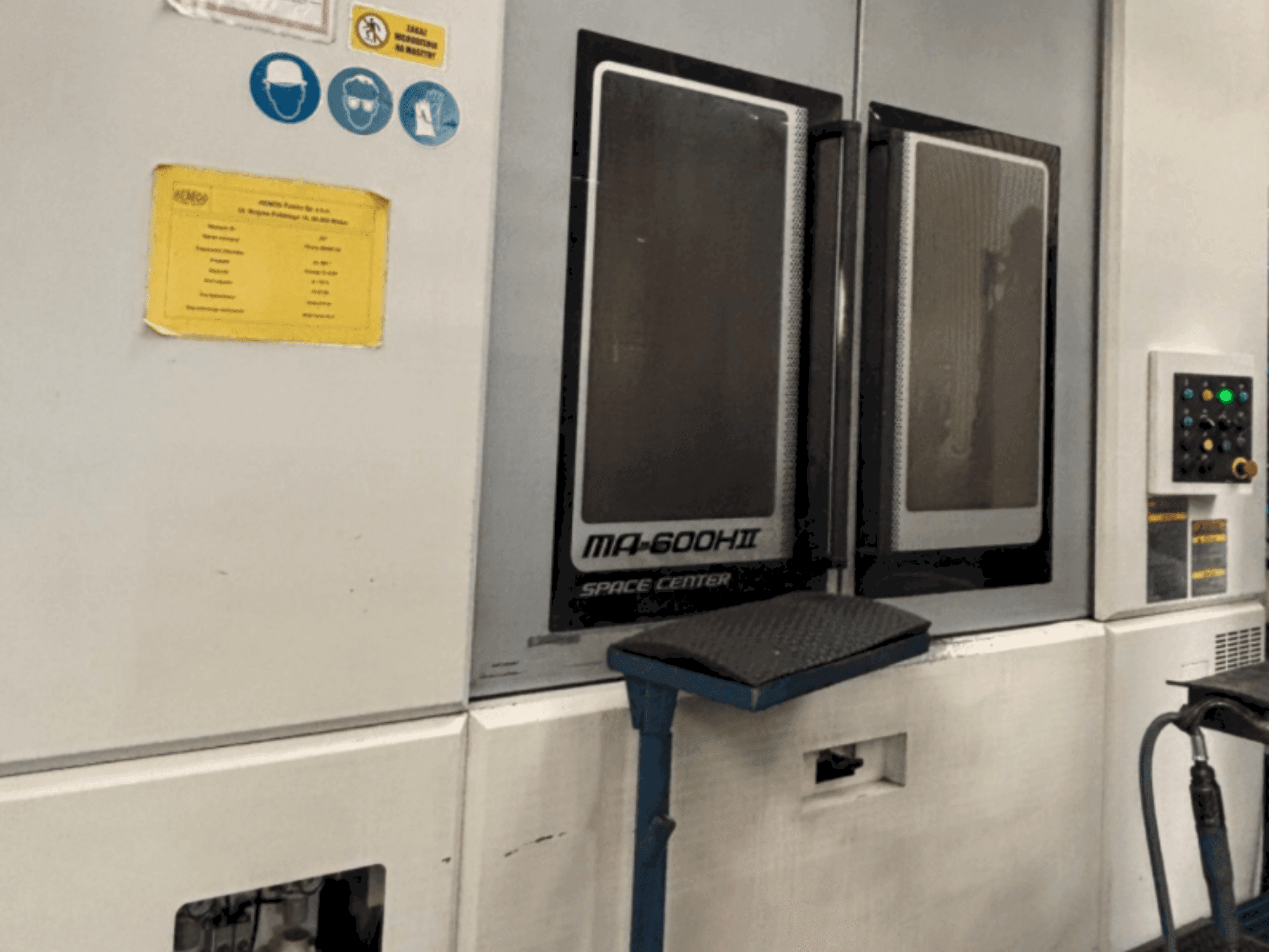 Front view of Okuma MA 600H II machine