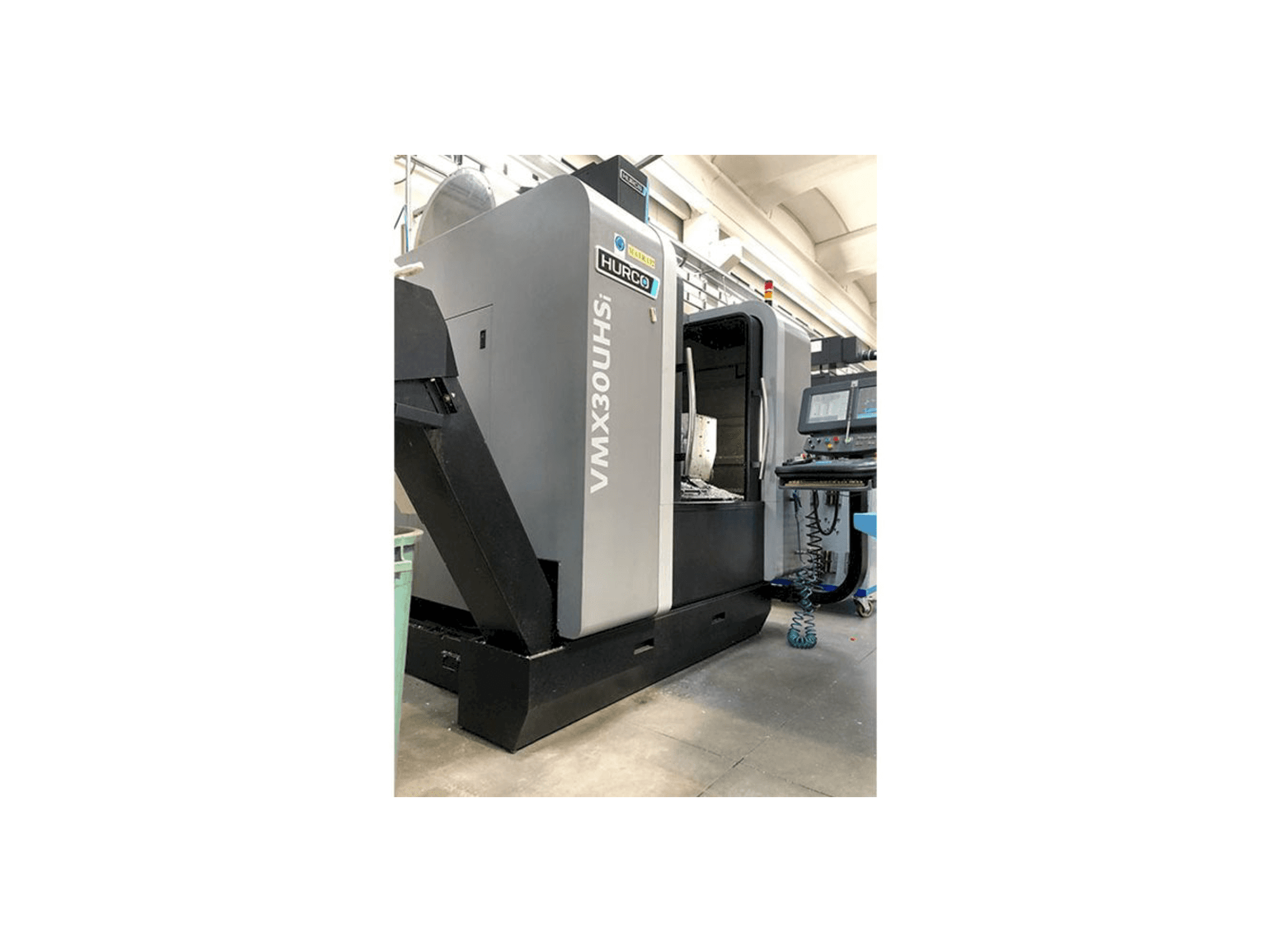 Front view of Hurco VMX30 UHSi machine