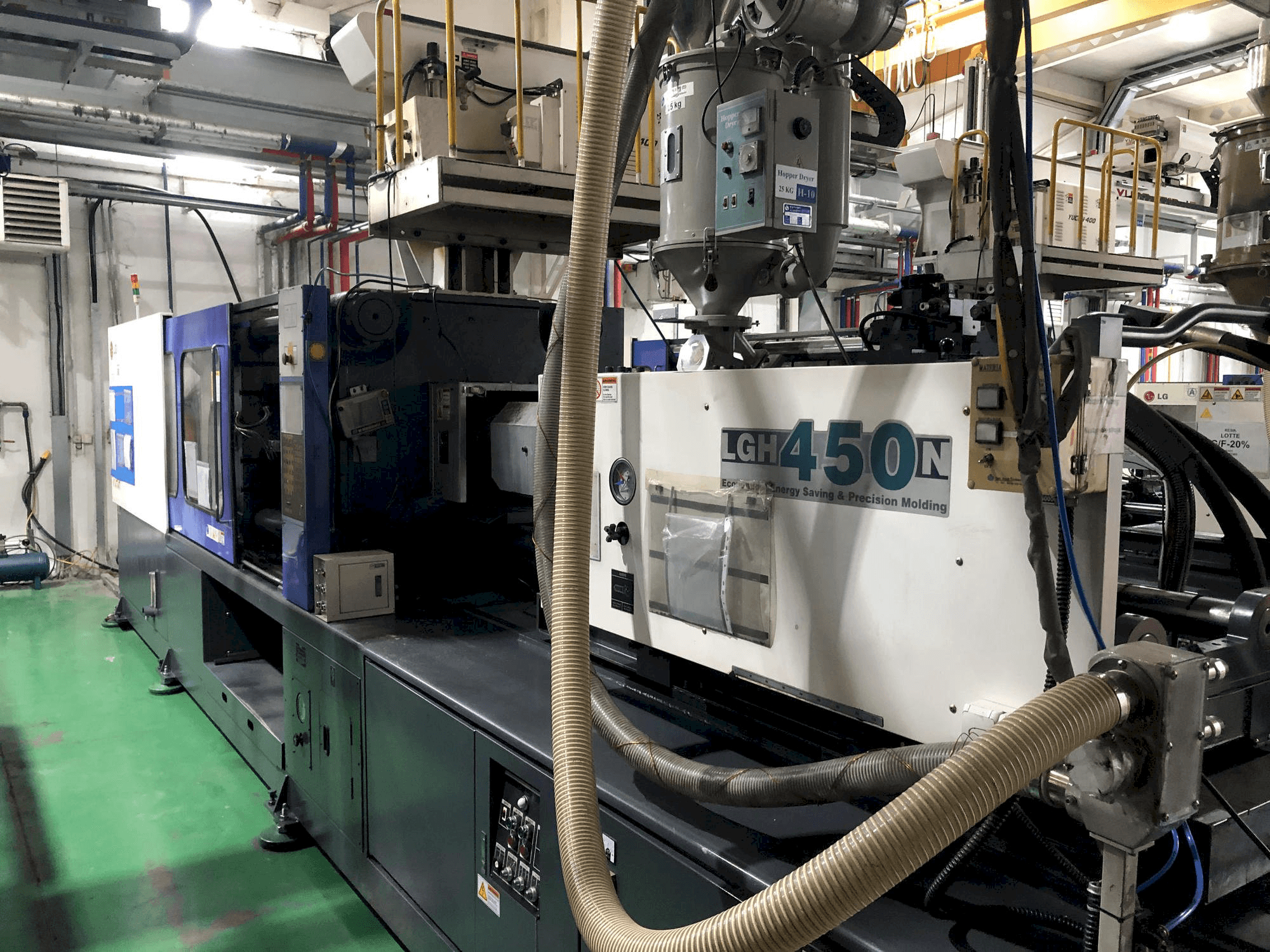 Front view of LG LGH-450N machine