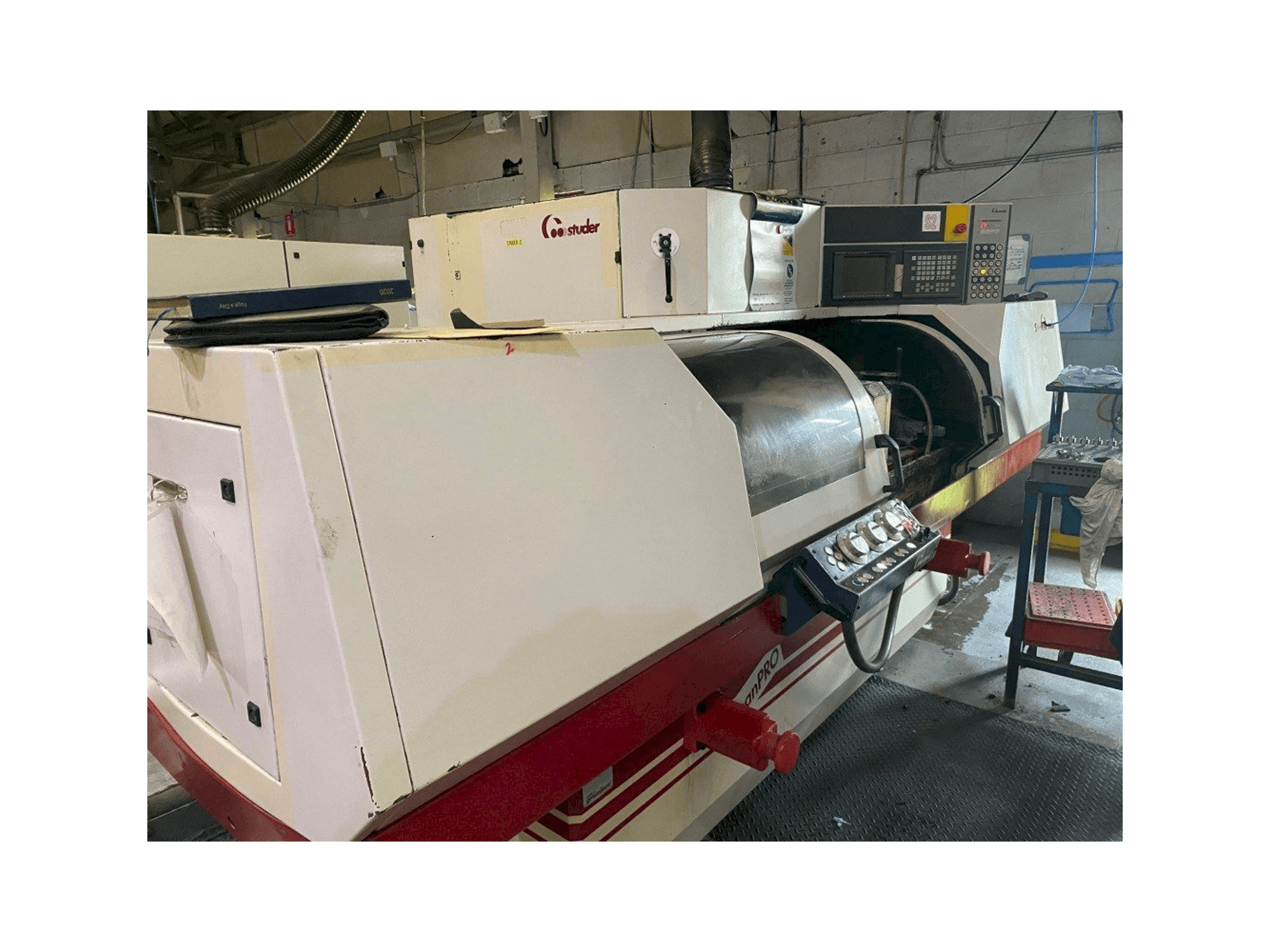 Front view of STUDER S30 lean PRO machine