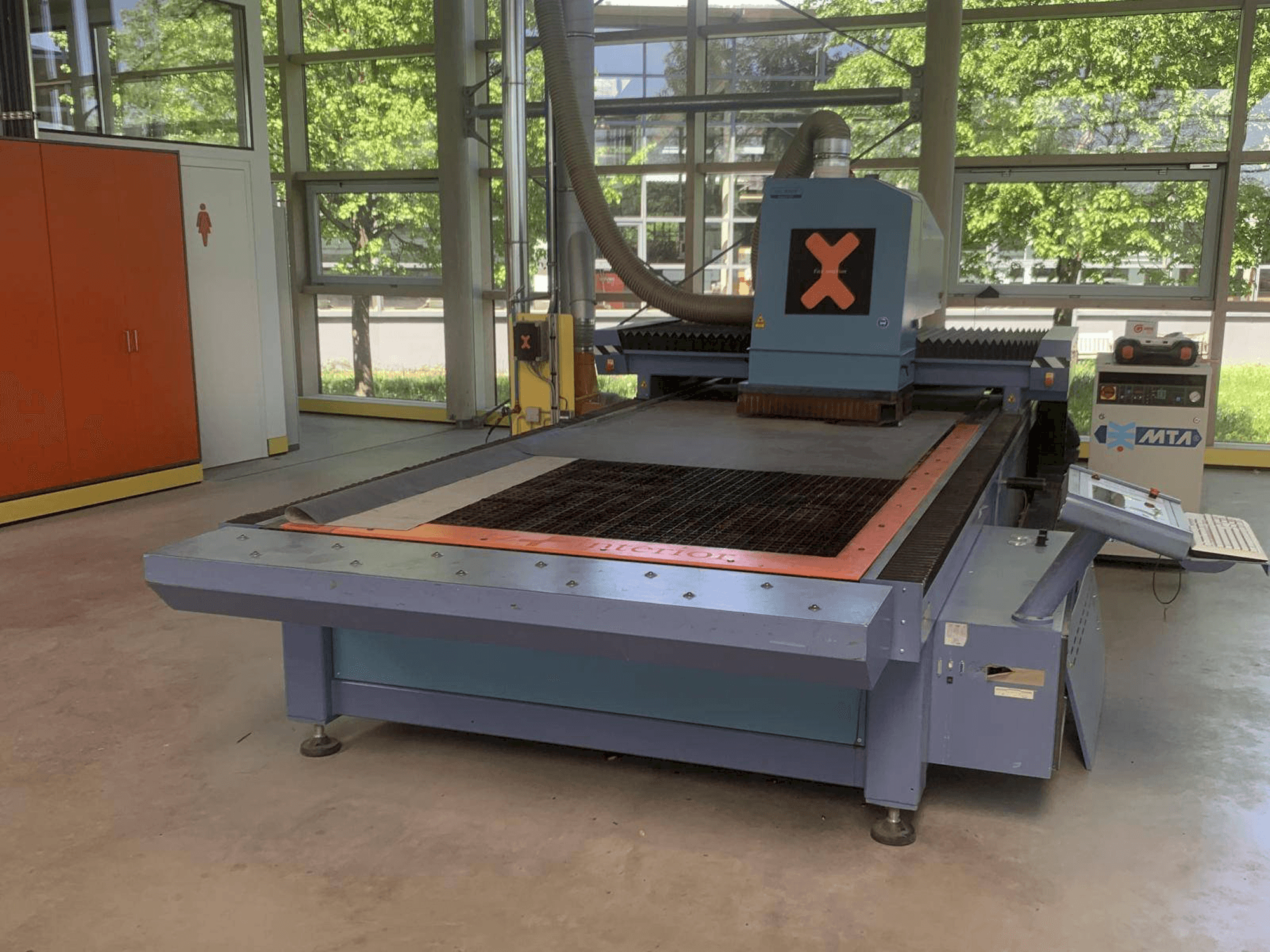 Front view of SEI X-TYPE machine