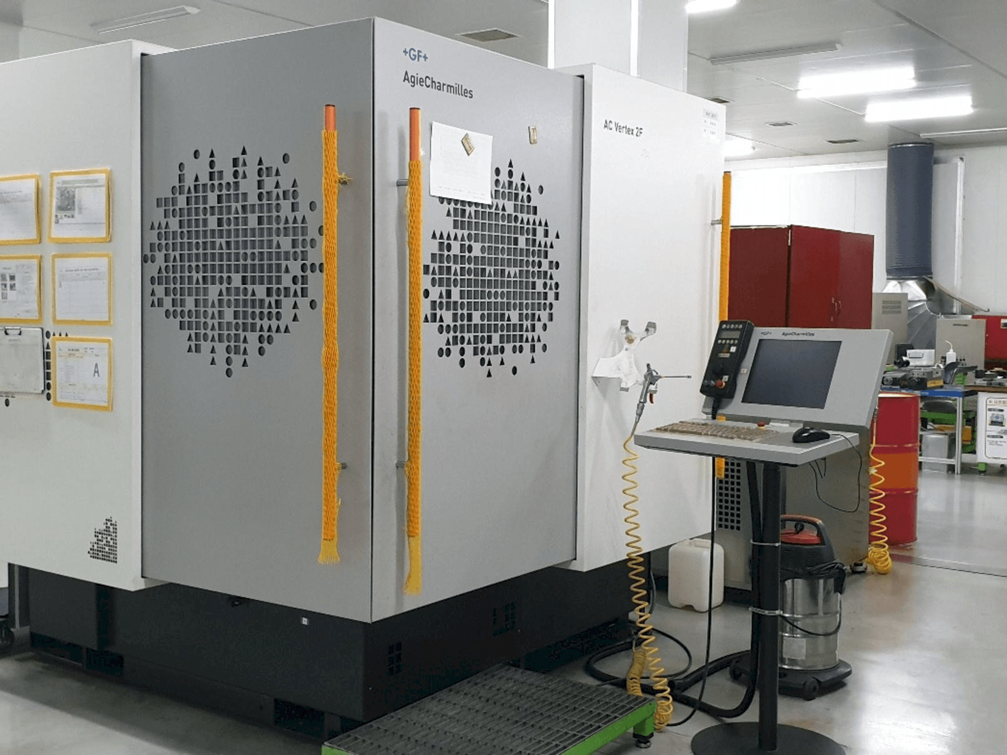 Front view of AgieCharmilles AC VERTEX 2F machine