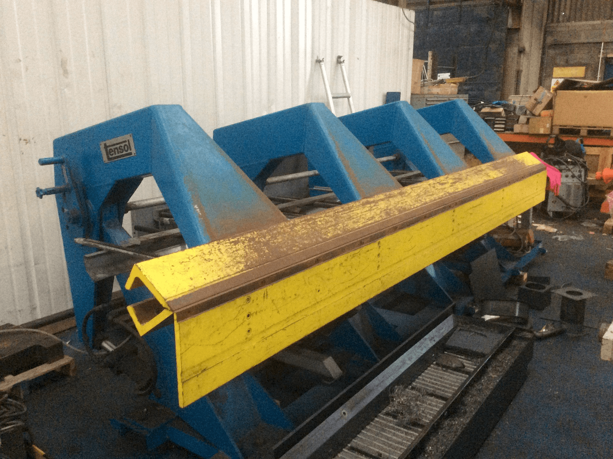 Front view of Tensol P200-4 machine