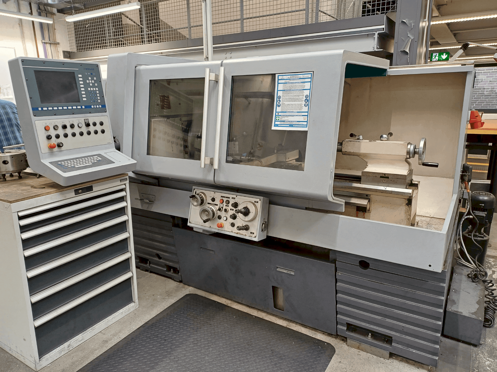 Front view of Weiler E40 machine