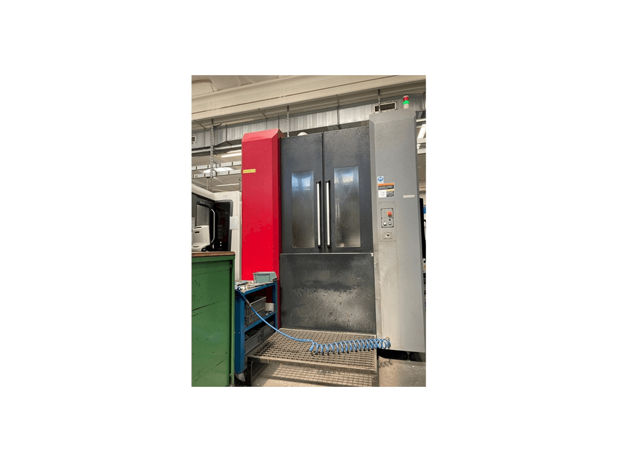 Front view of OKK HMC 500 machine