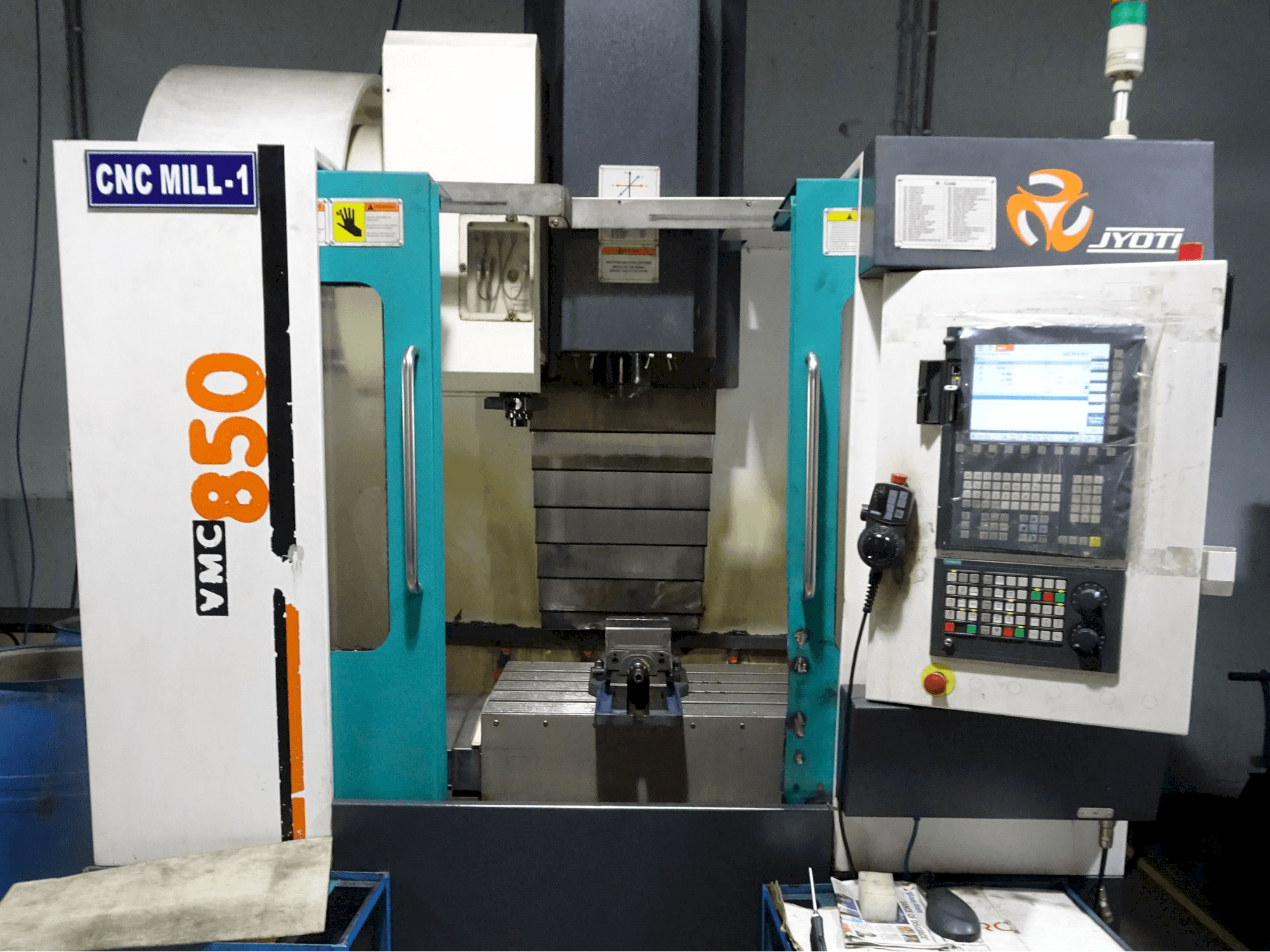 Front view of JYOTI VMC-850 Machine