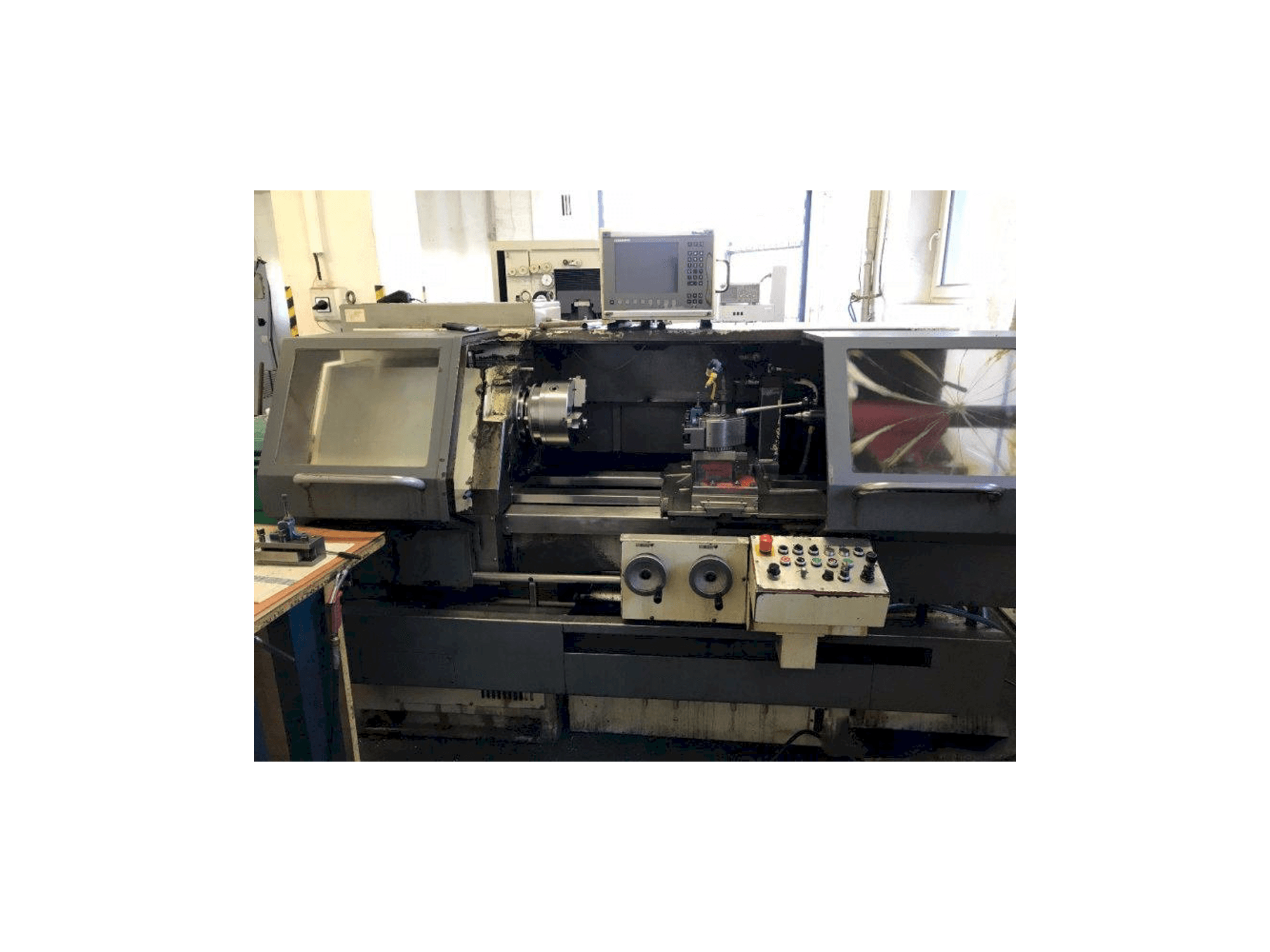 Front view of KOVOSVIT MAS Masturn MT 50/800 machine