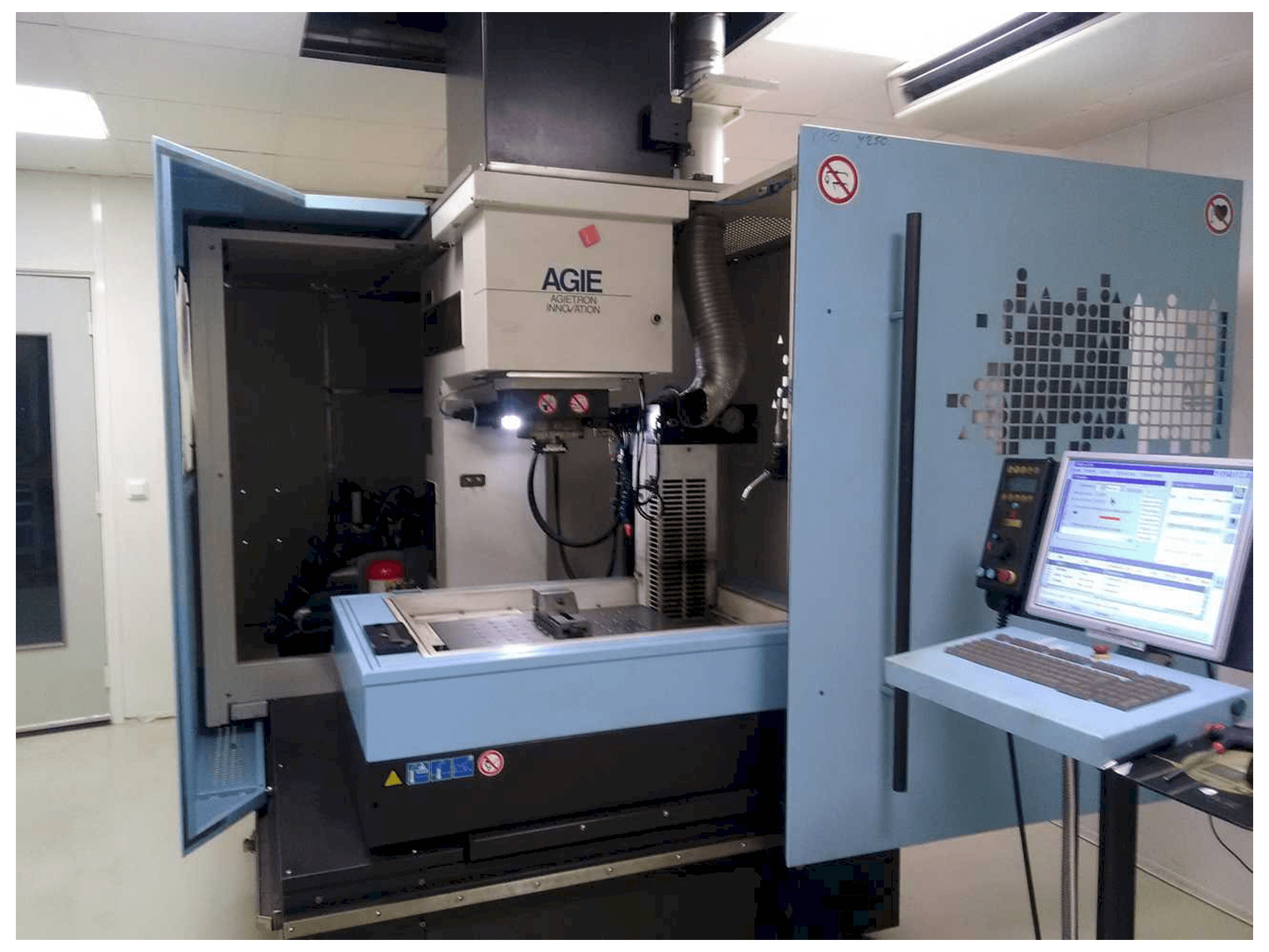 Front view of AGIE AGIETRON INNOVATION 2 machine