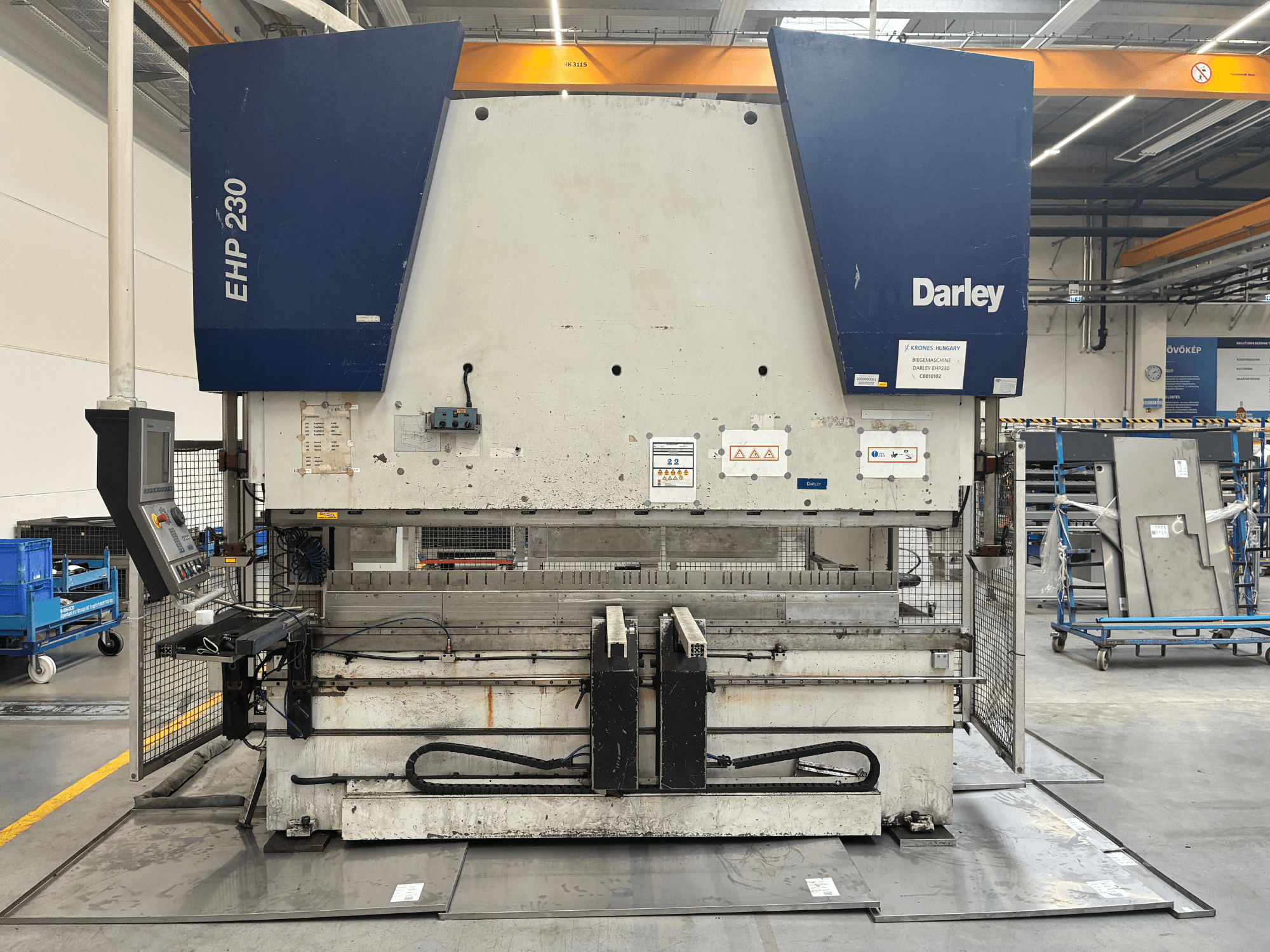 Darley EHP-LS 230.31/25 hydraulic press in front view, displaying control panel and safety labels.