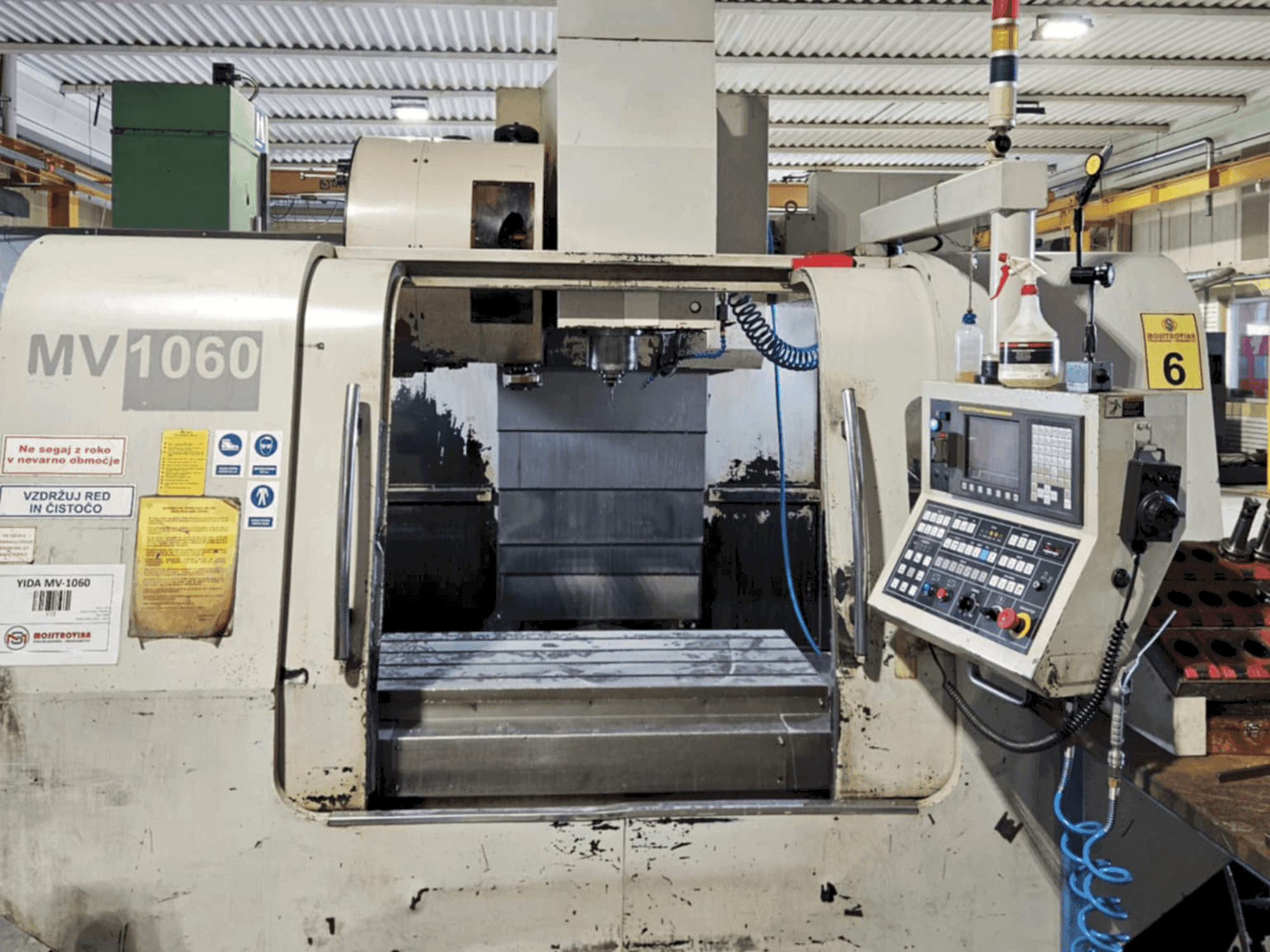 Front view of Yida MV-1060 machine