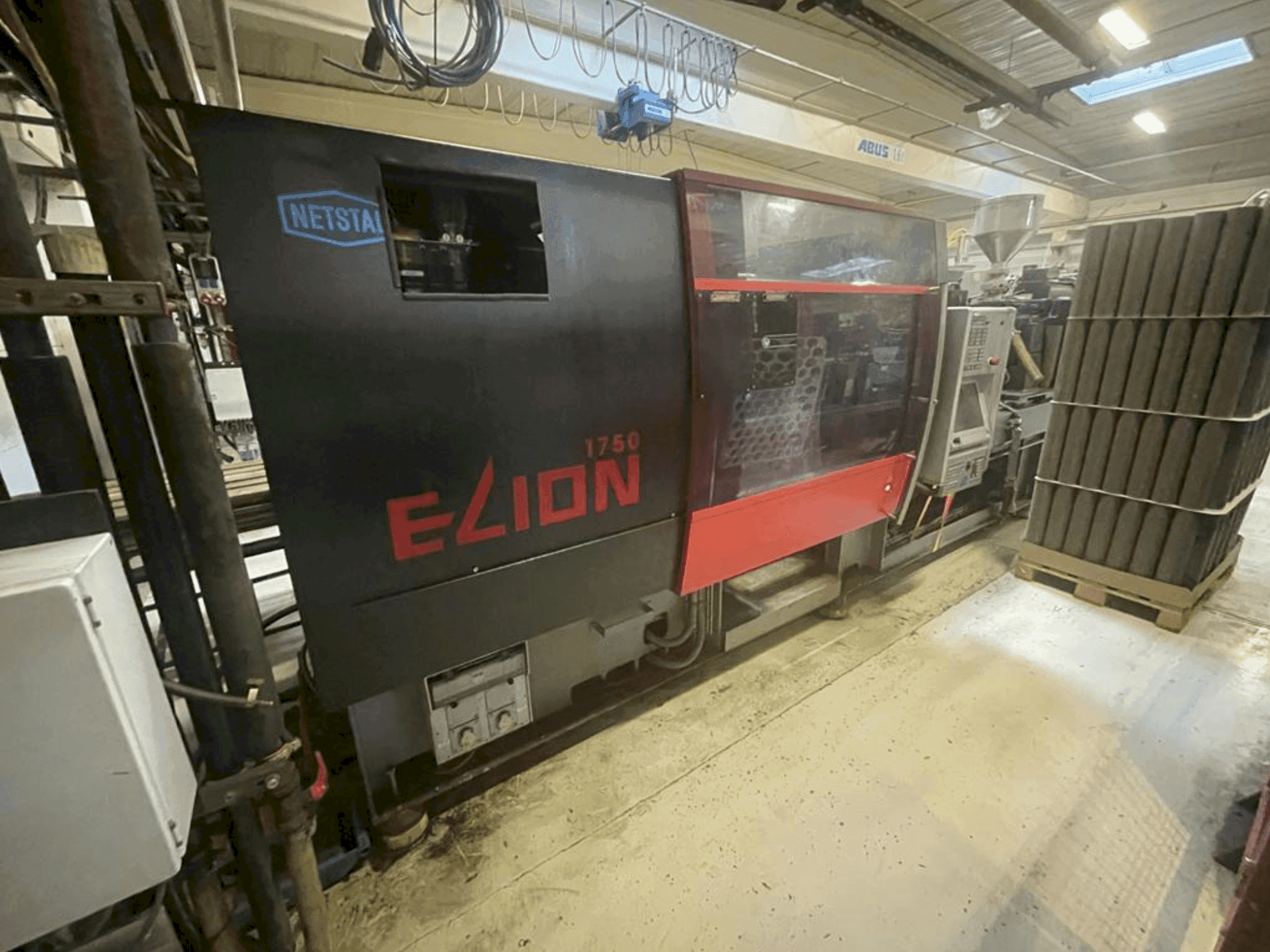 Front view of Netstal Elion 1750-840 machine