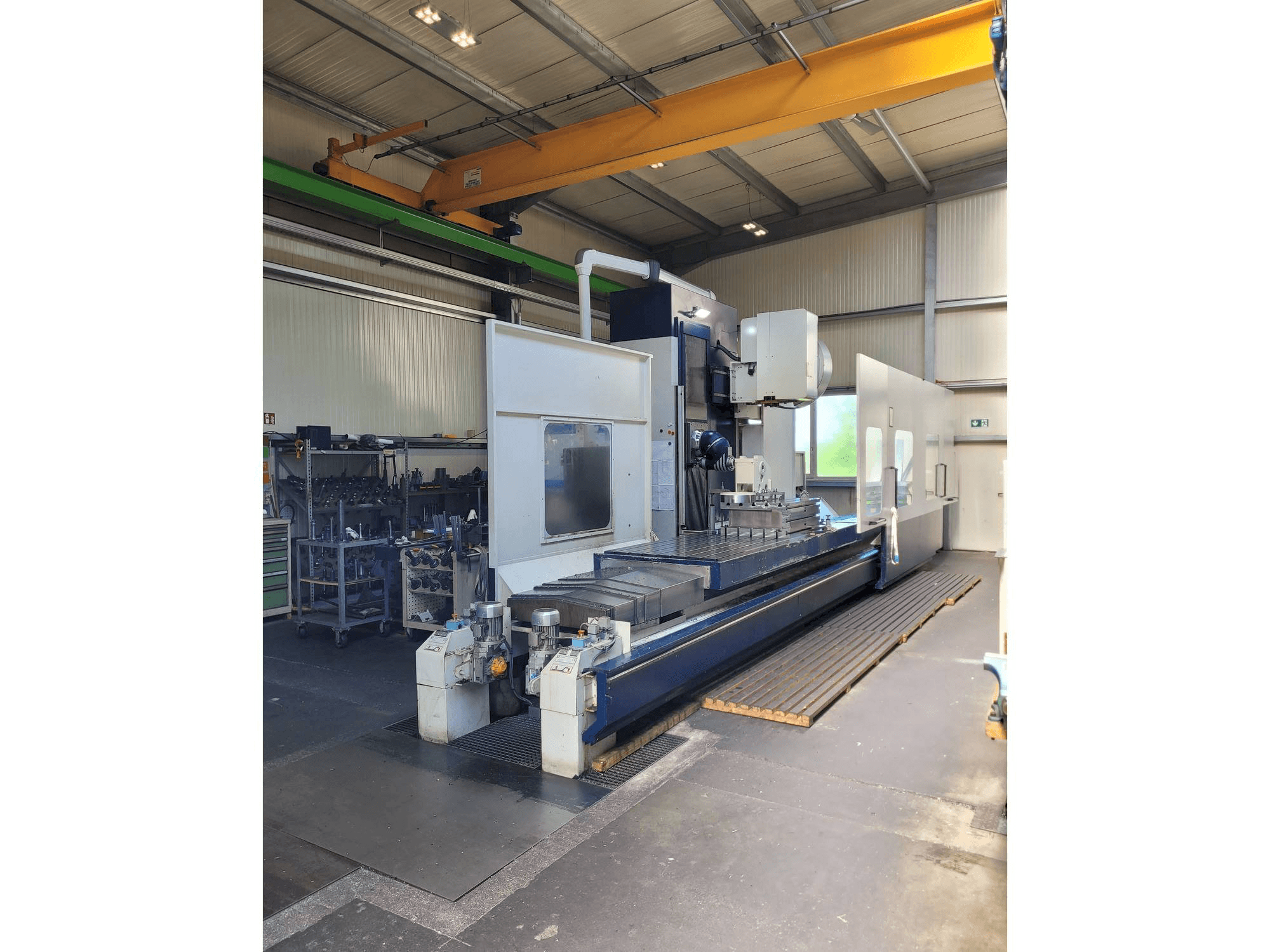 Front view of Soraluce T35 machine