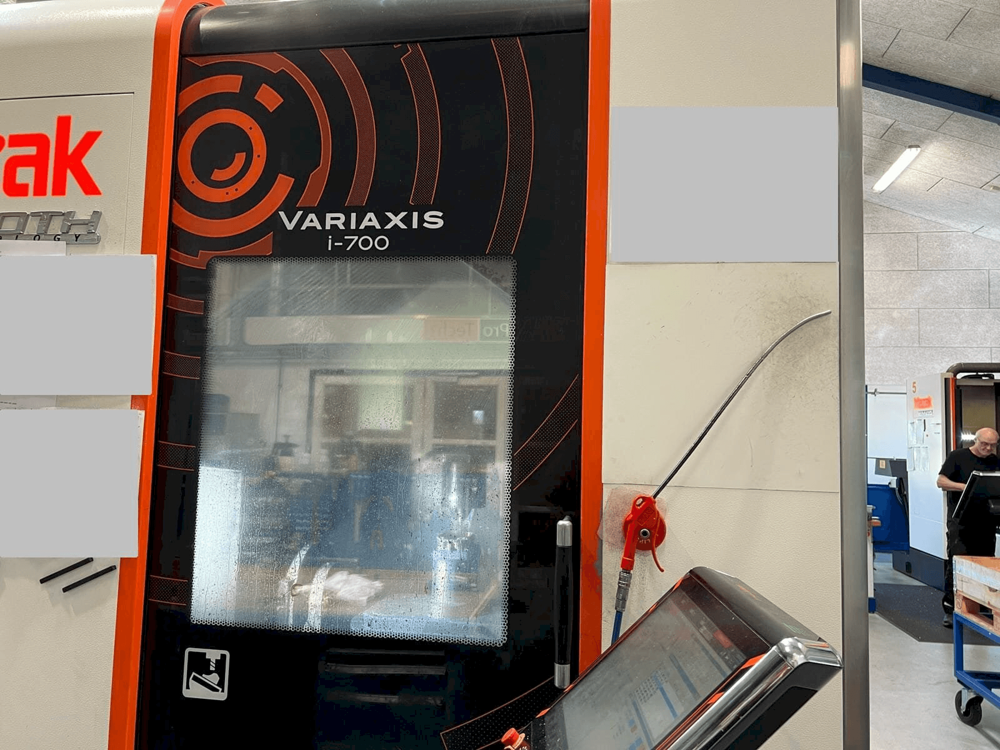 Front view of Mazak Variaxis i-700 machine