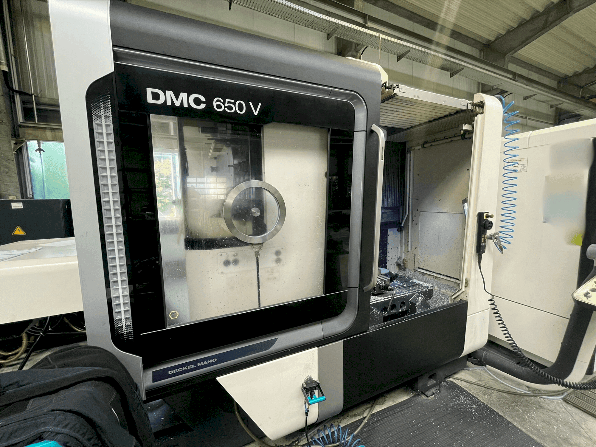 Front view of DMG MORI DMC 650 V machine