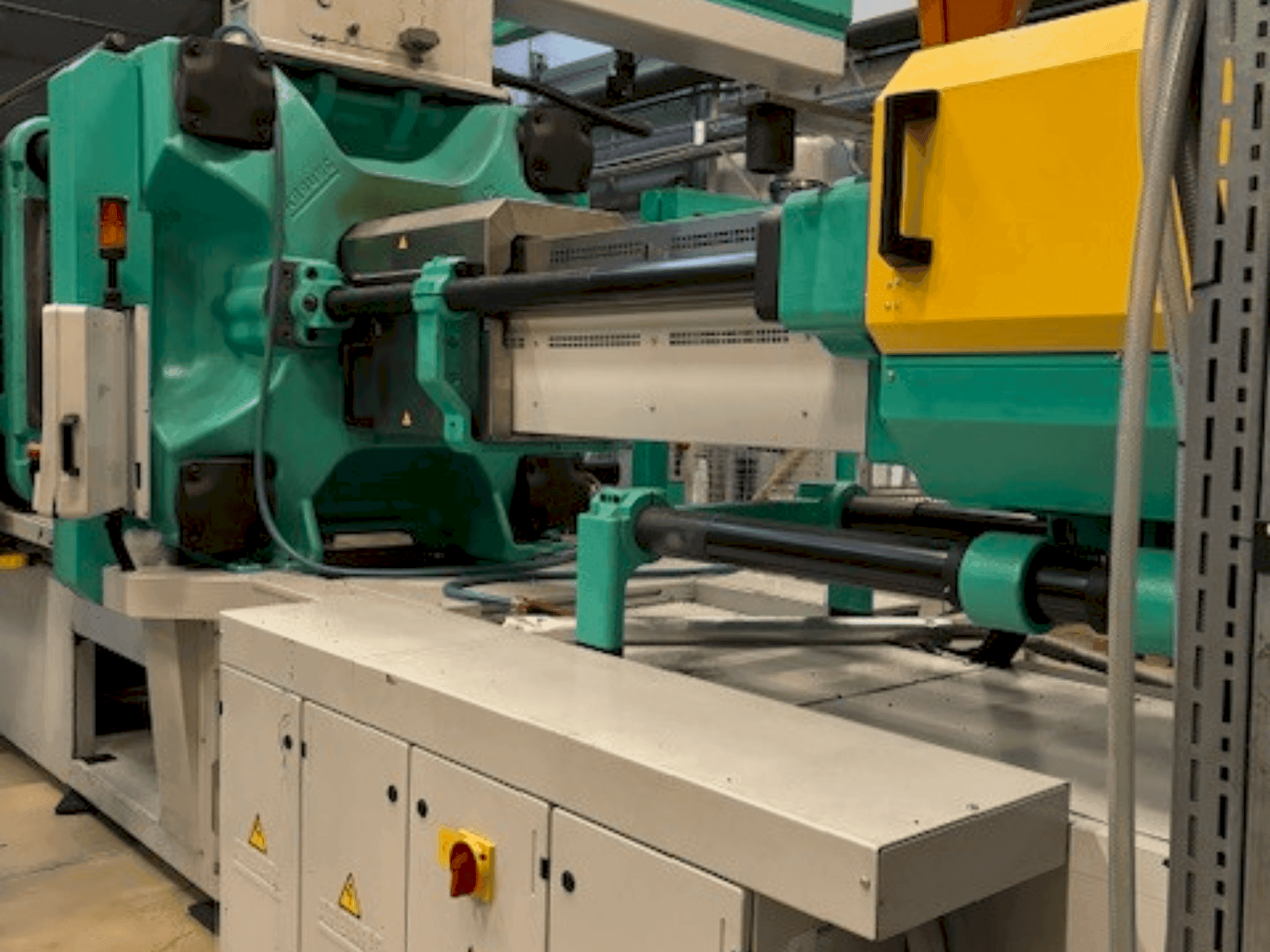 Front view of Arburg Allrounder 920S 5000-3200 machine