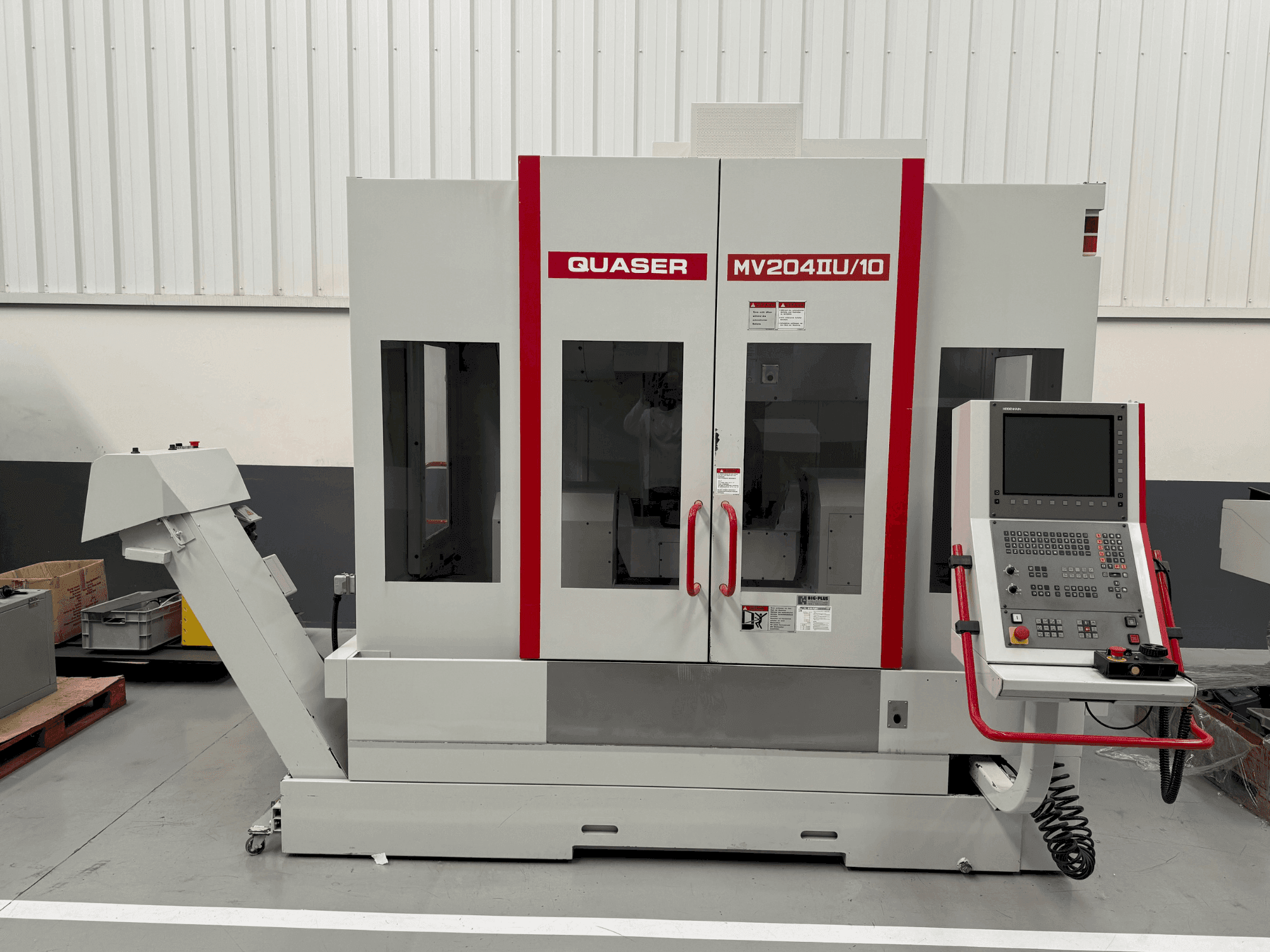 Front view of Quaser MV 204 IIU/10 machine