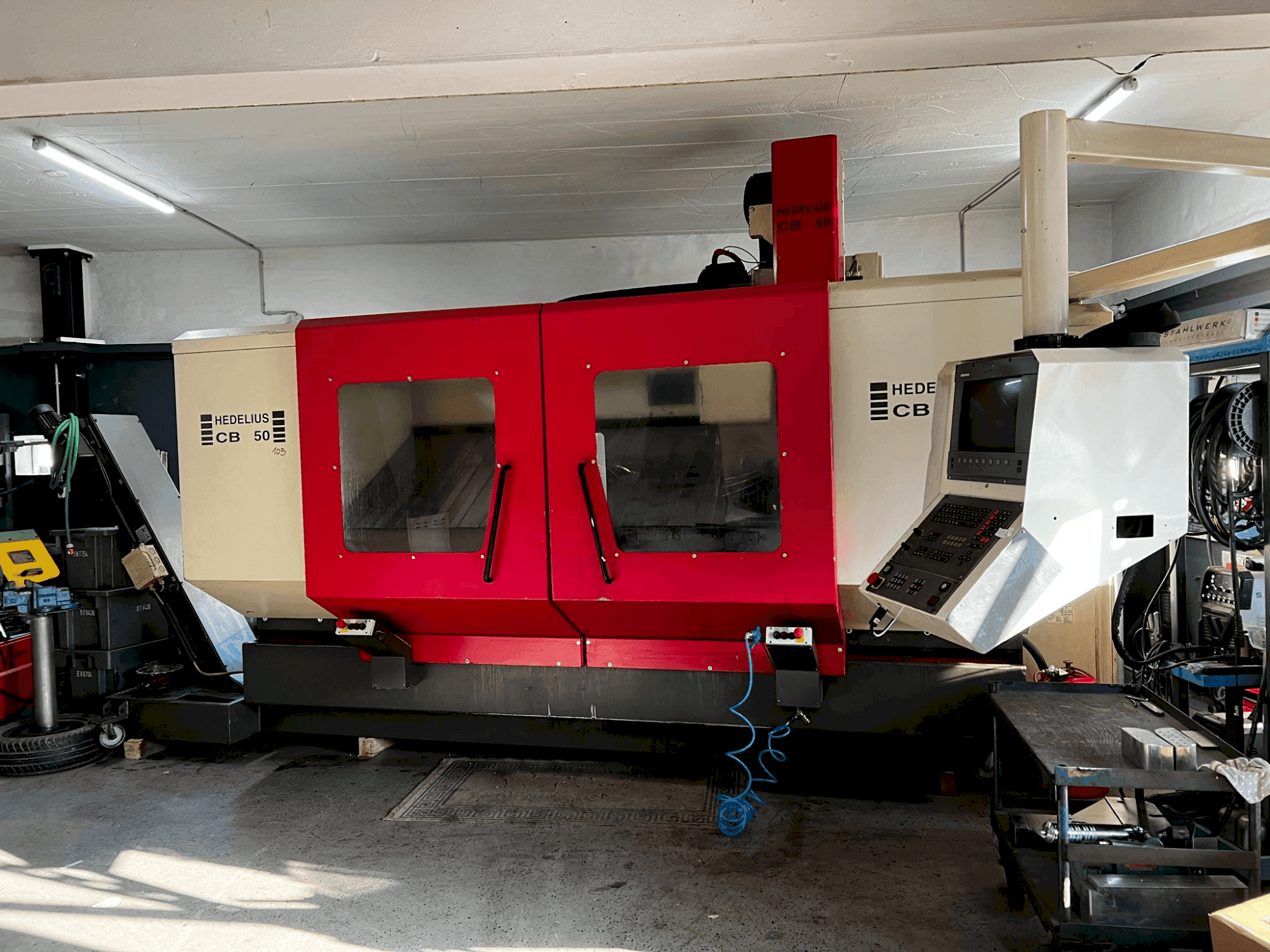 Front view of HEDELIUS CB 50 machine