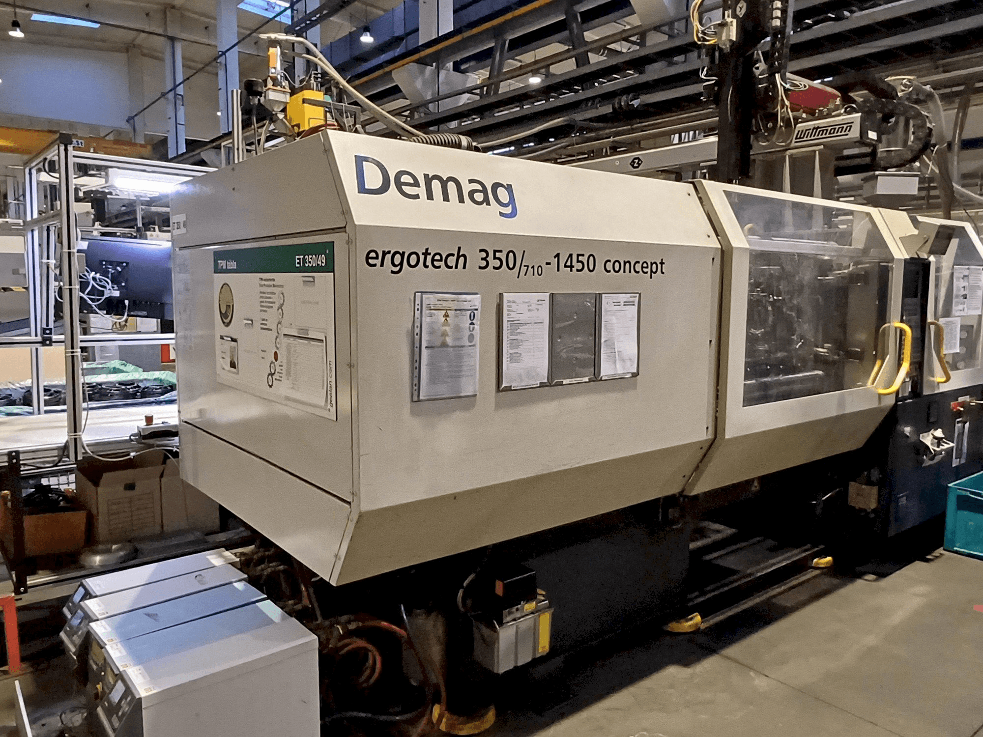 Front view of SUMITOMO SHI DEMAG Ergotech 350 Concept machine