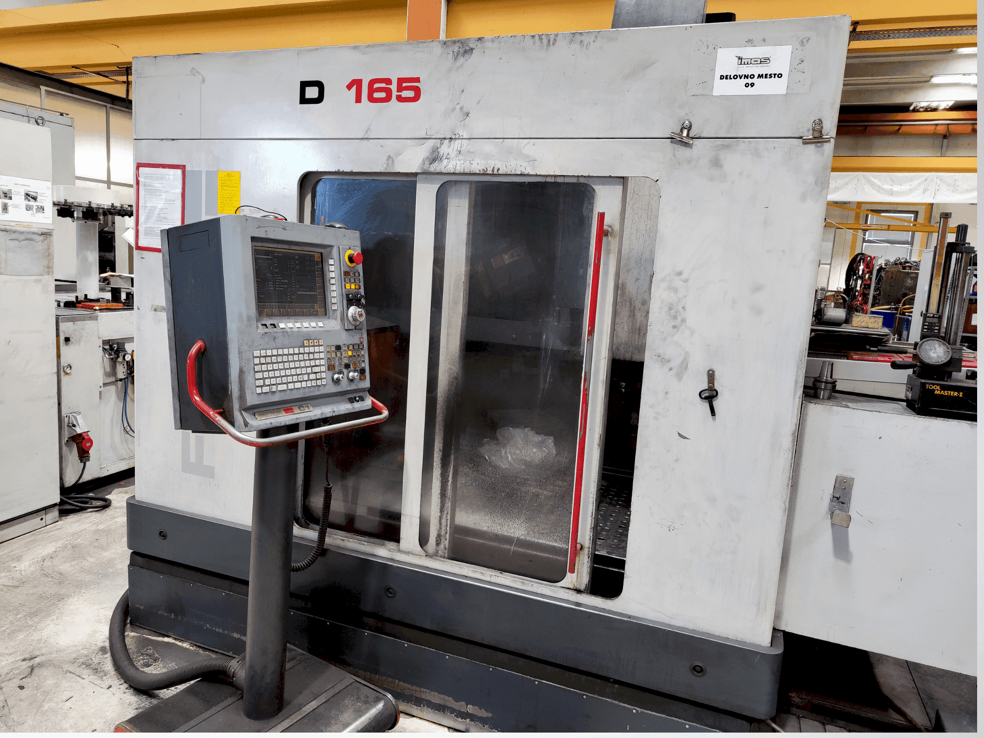 Front view of Fidia D165 3A machine