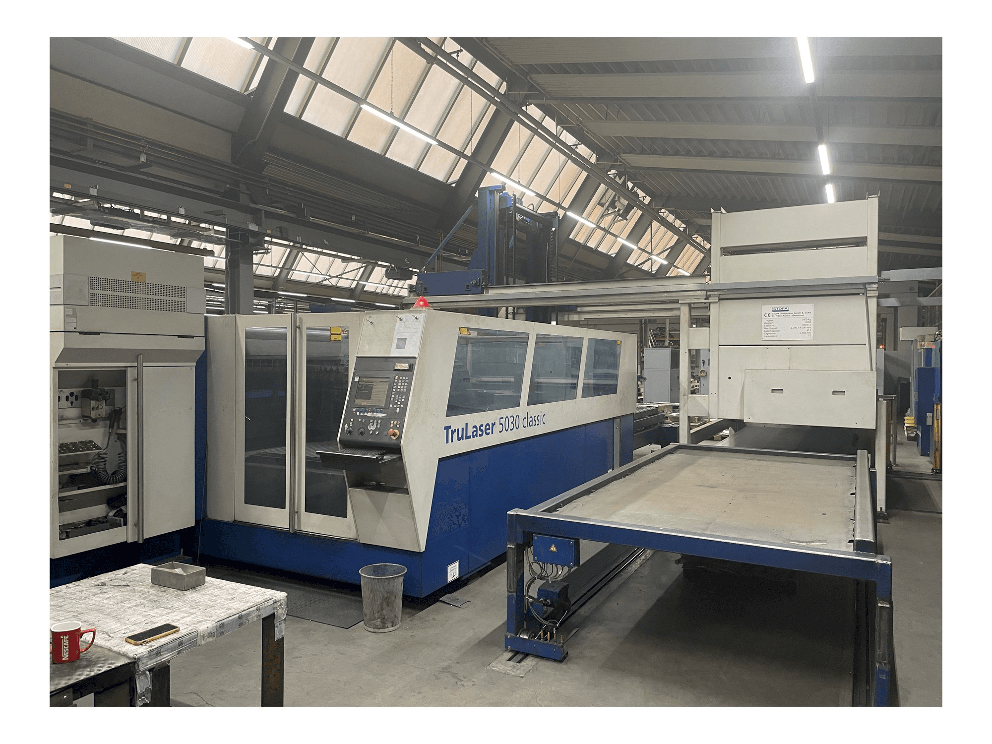 Right view of Trumpf L5030 Classic + Pallet Master machine