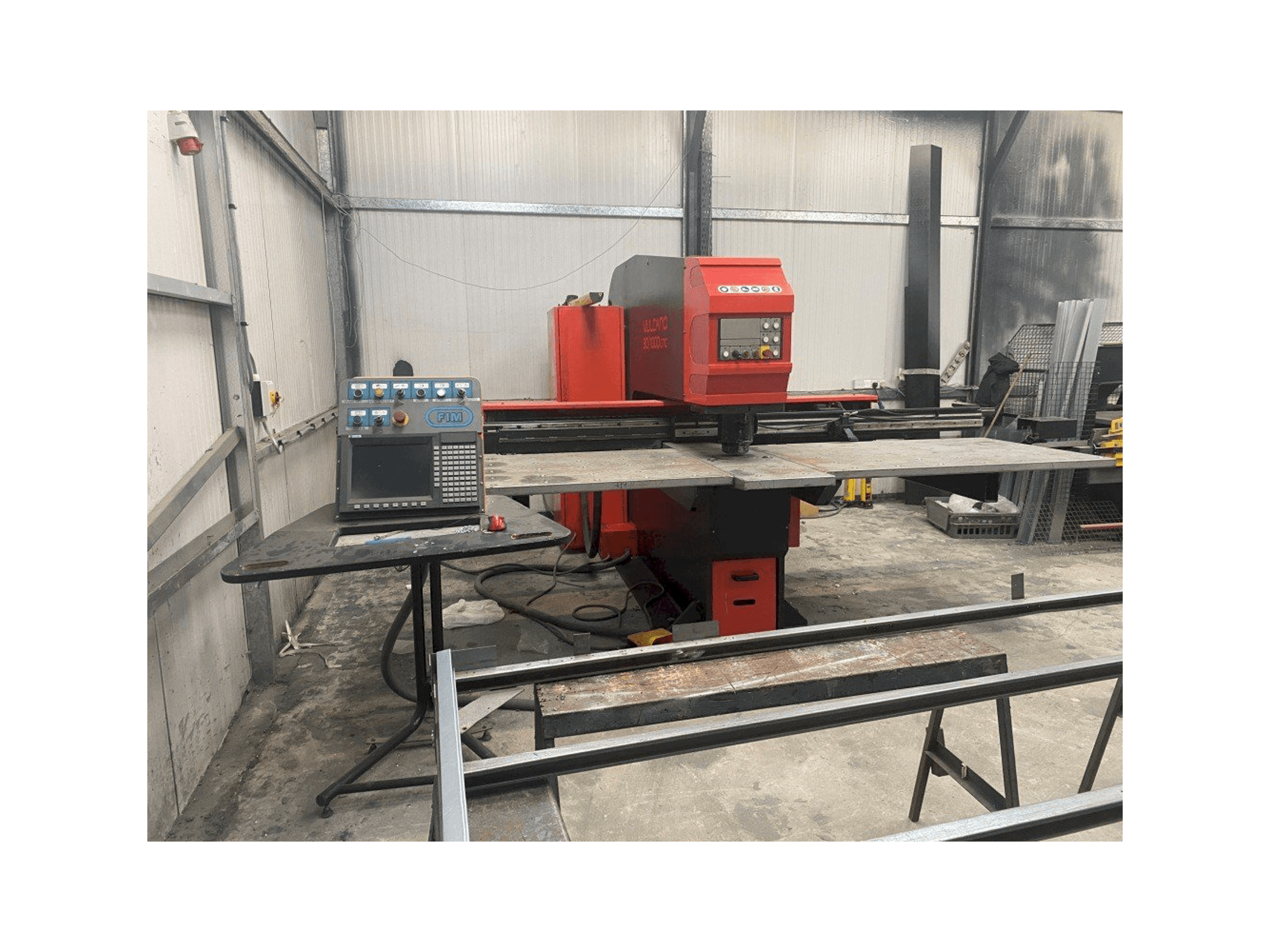 Front view of FIM Vulcano 30/1000CNC machine