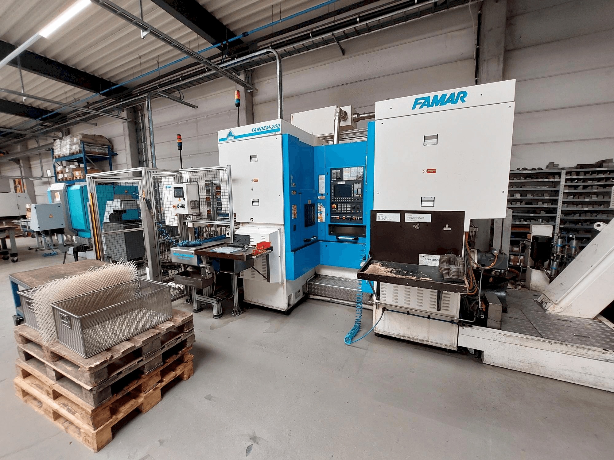 Front view of Famar Tandem 200 machine