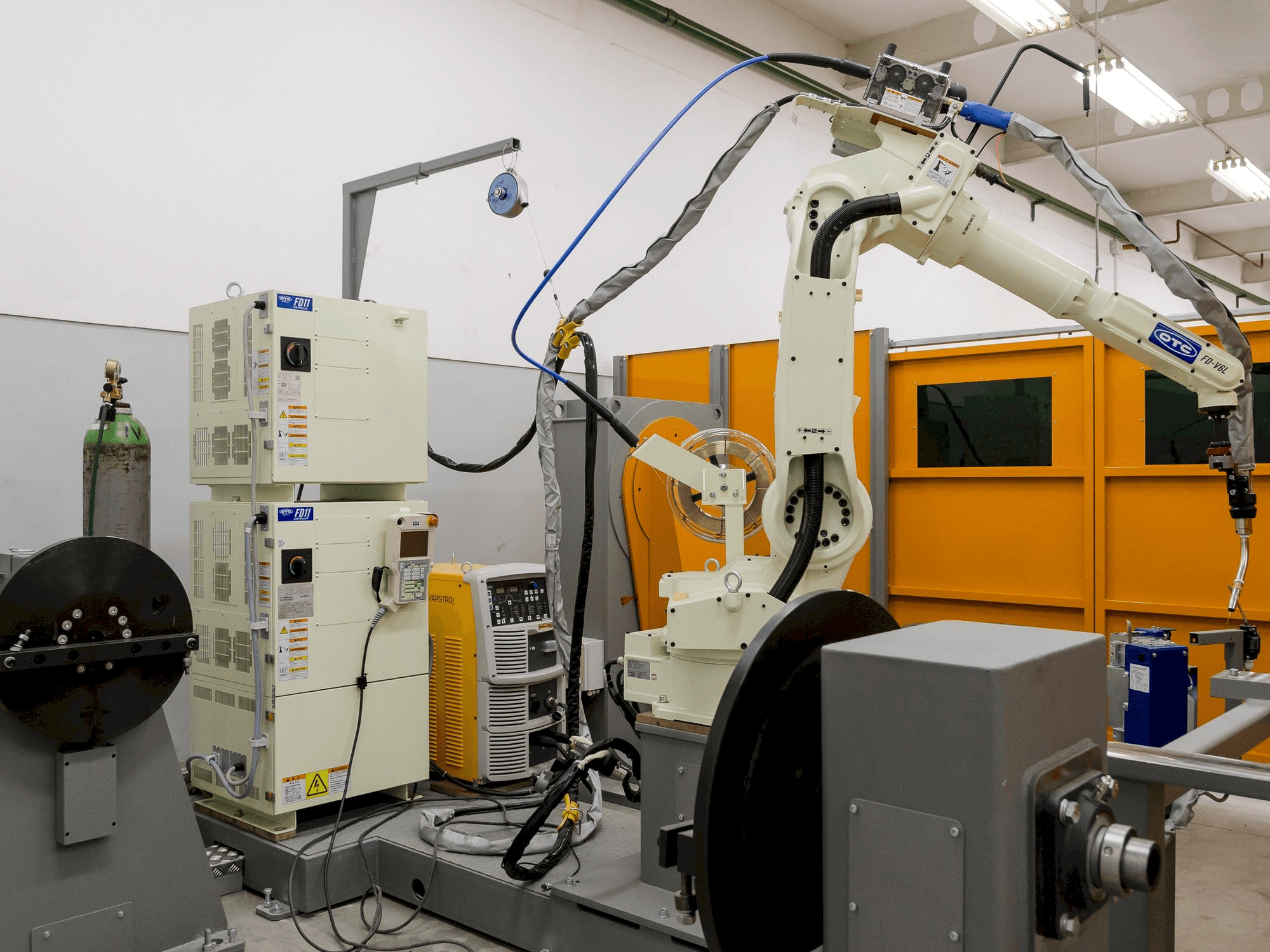 Front view of Other Otc Daihen Fd11 machine