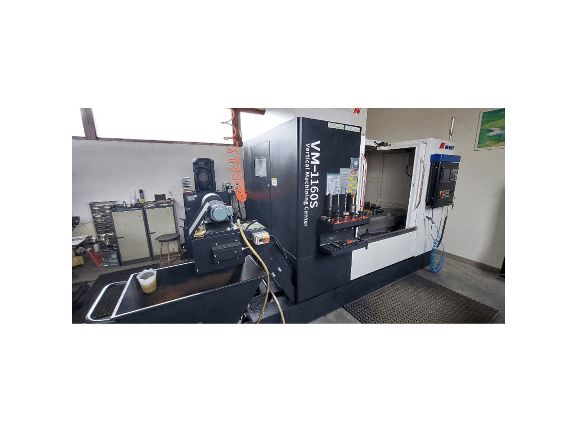 Front view of Neway VM 1160 machine