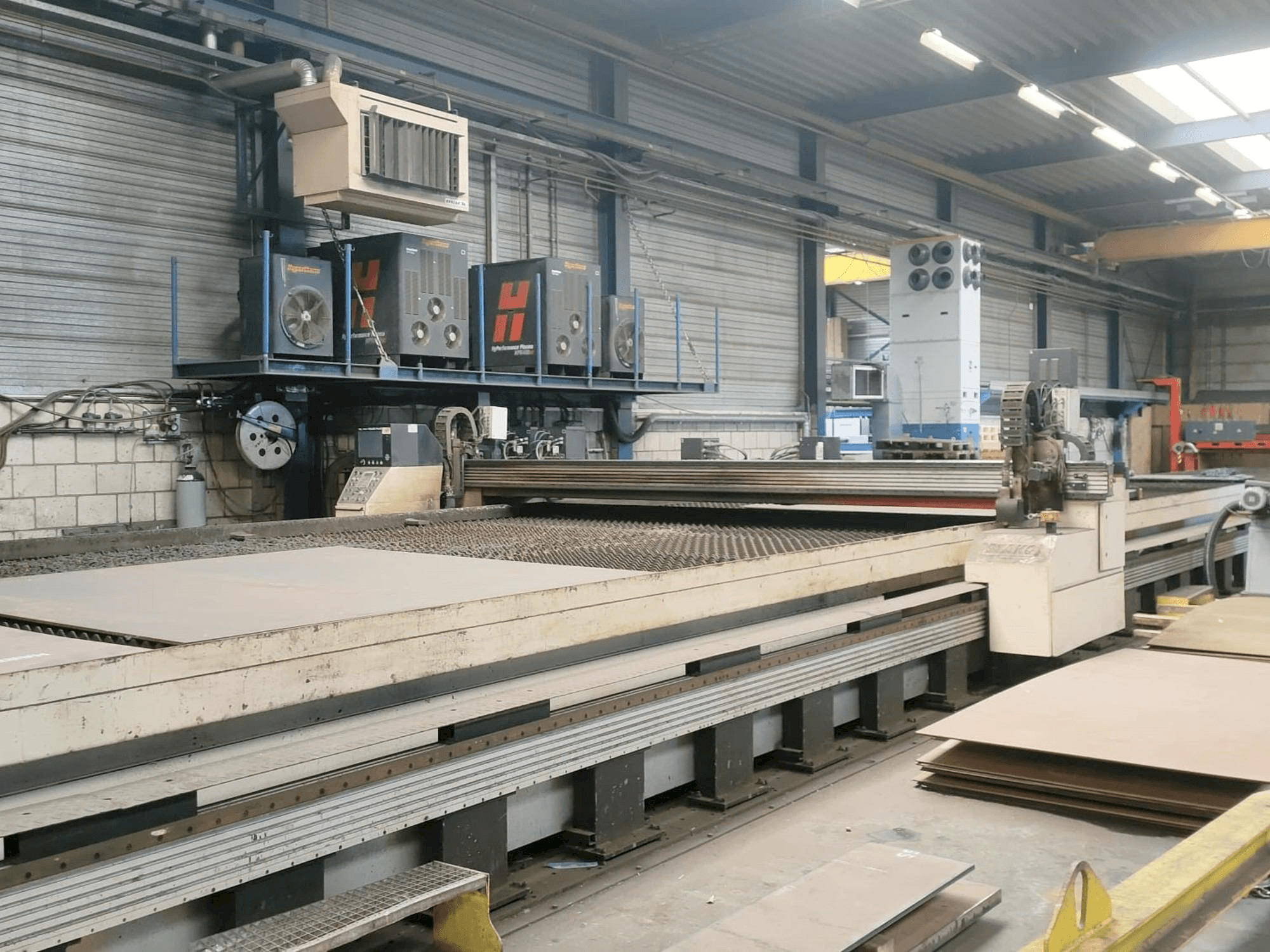 Front view of Stako 2 x HPR 400 xd 2016 signum machine