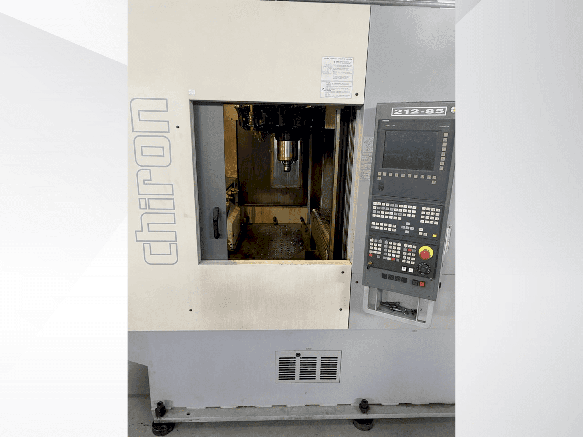 Front view of CHIRON DZ 18 W machine