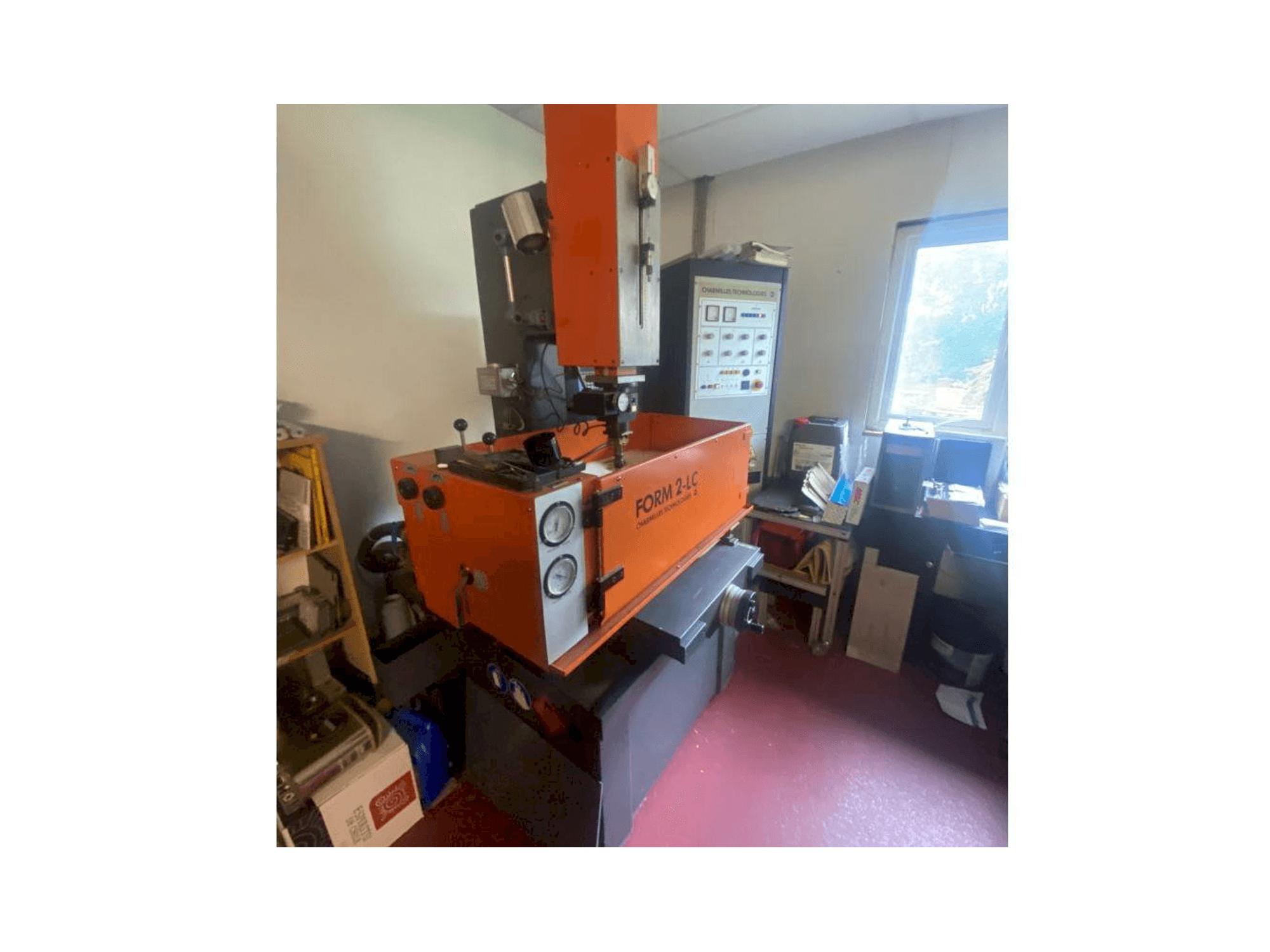 Front view of CHARMILLES Form 2-LC machine