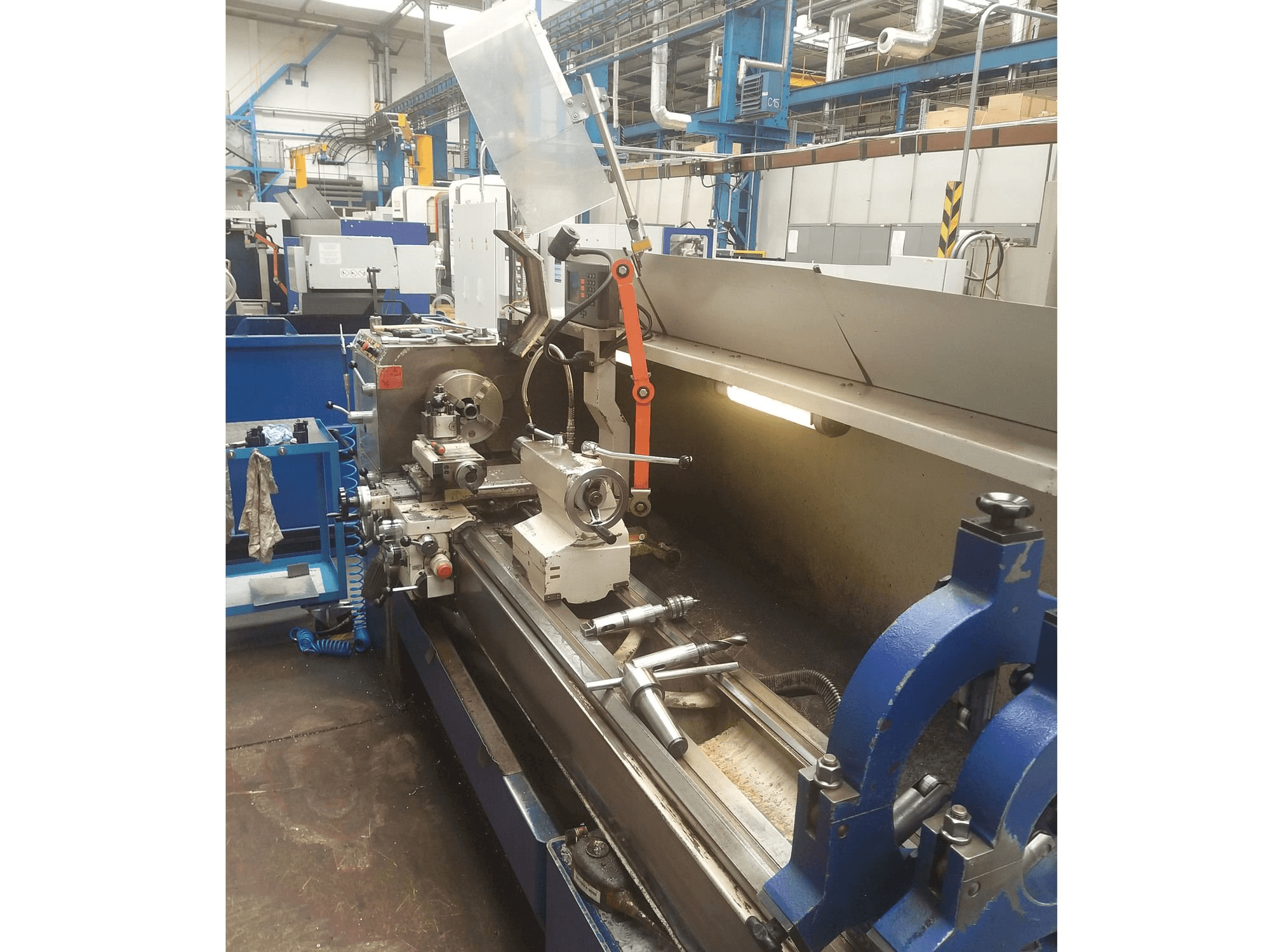 Right side view of Weiler DA 260 AC machine