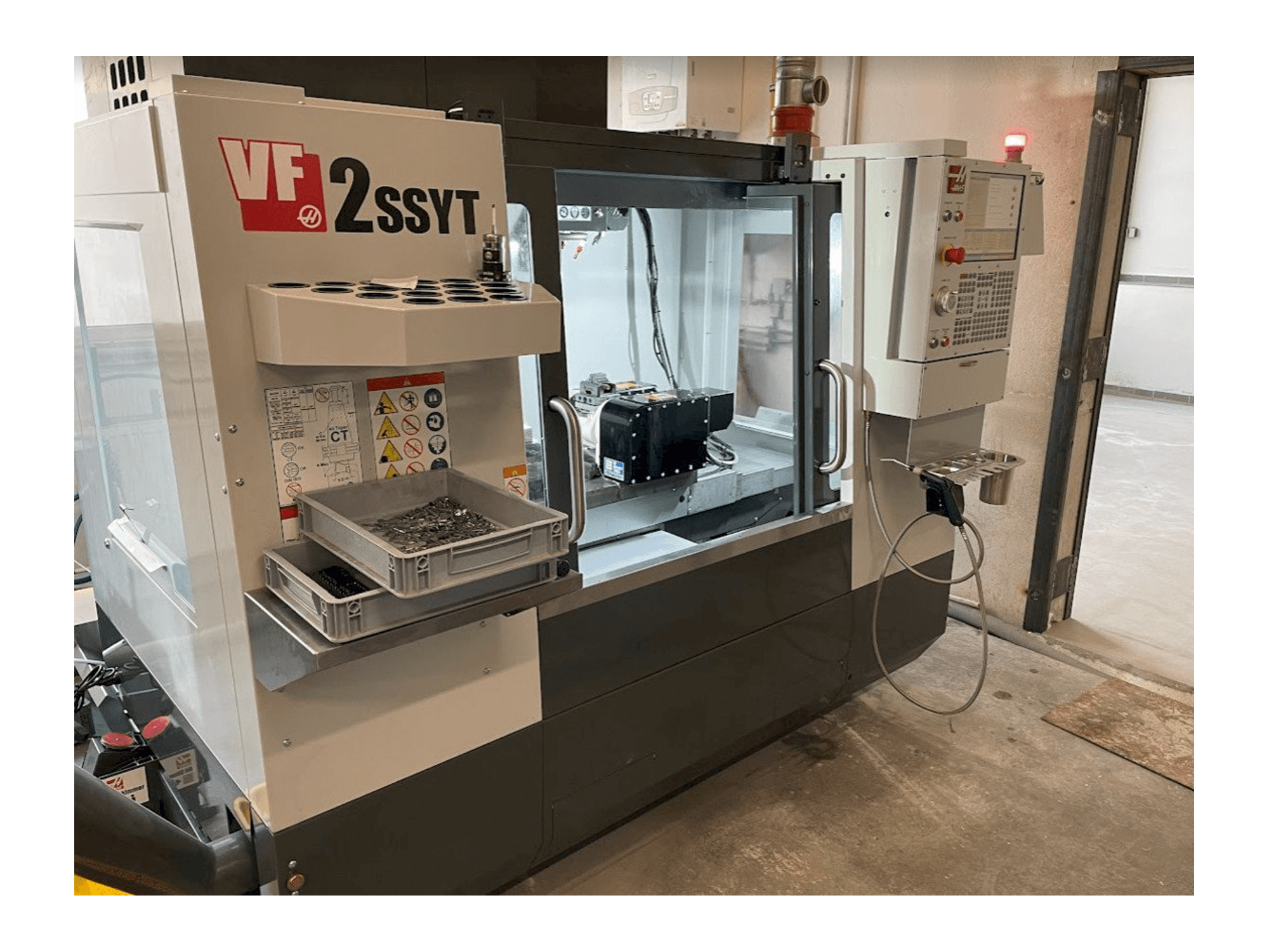 Front view of HAAS VF-2SSYT machine
